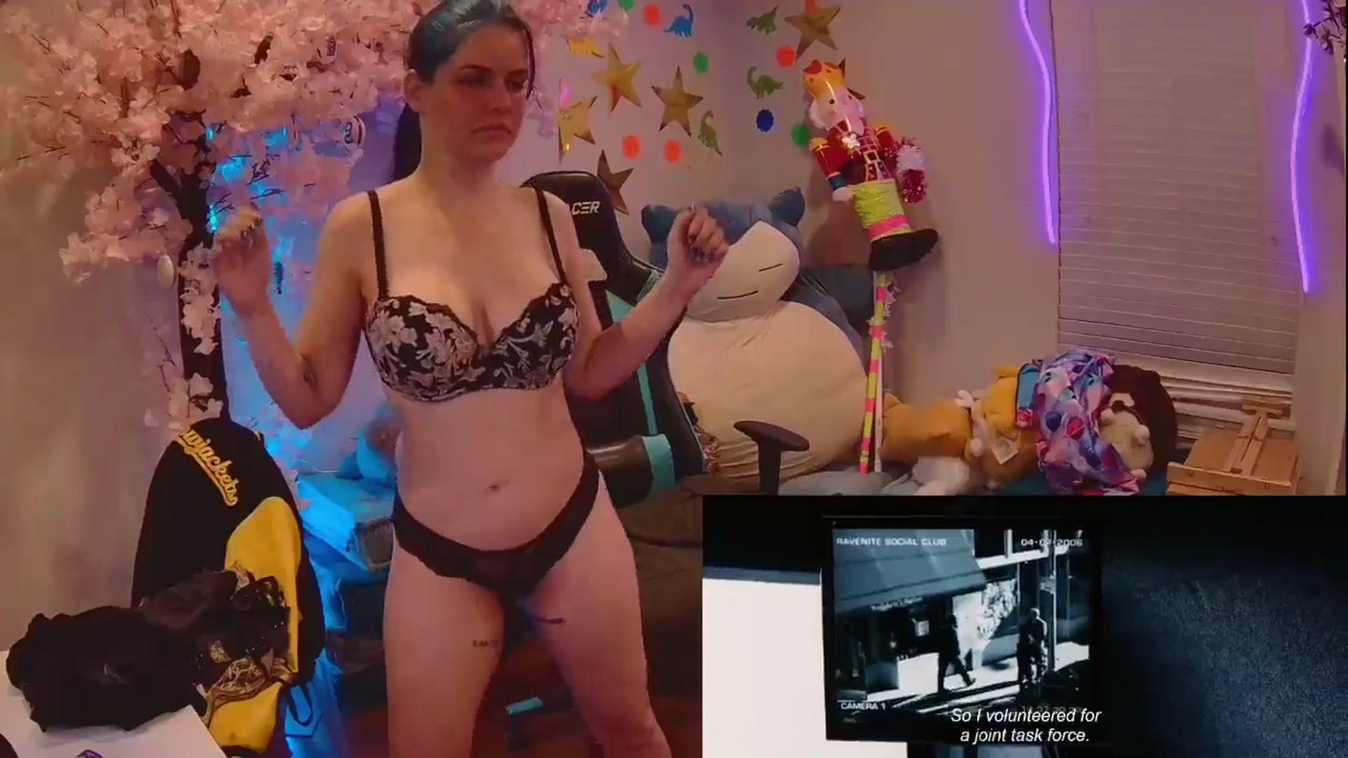 Gallery image thumbnail from DahliaIsDopey's myfreecams stream on, 05/01/2025, 03:25 image 15 of 20
