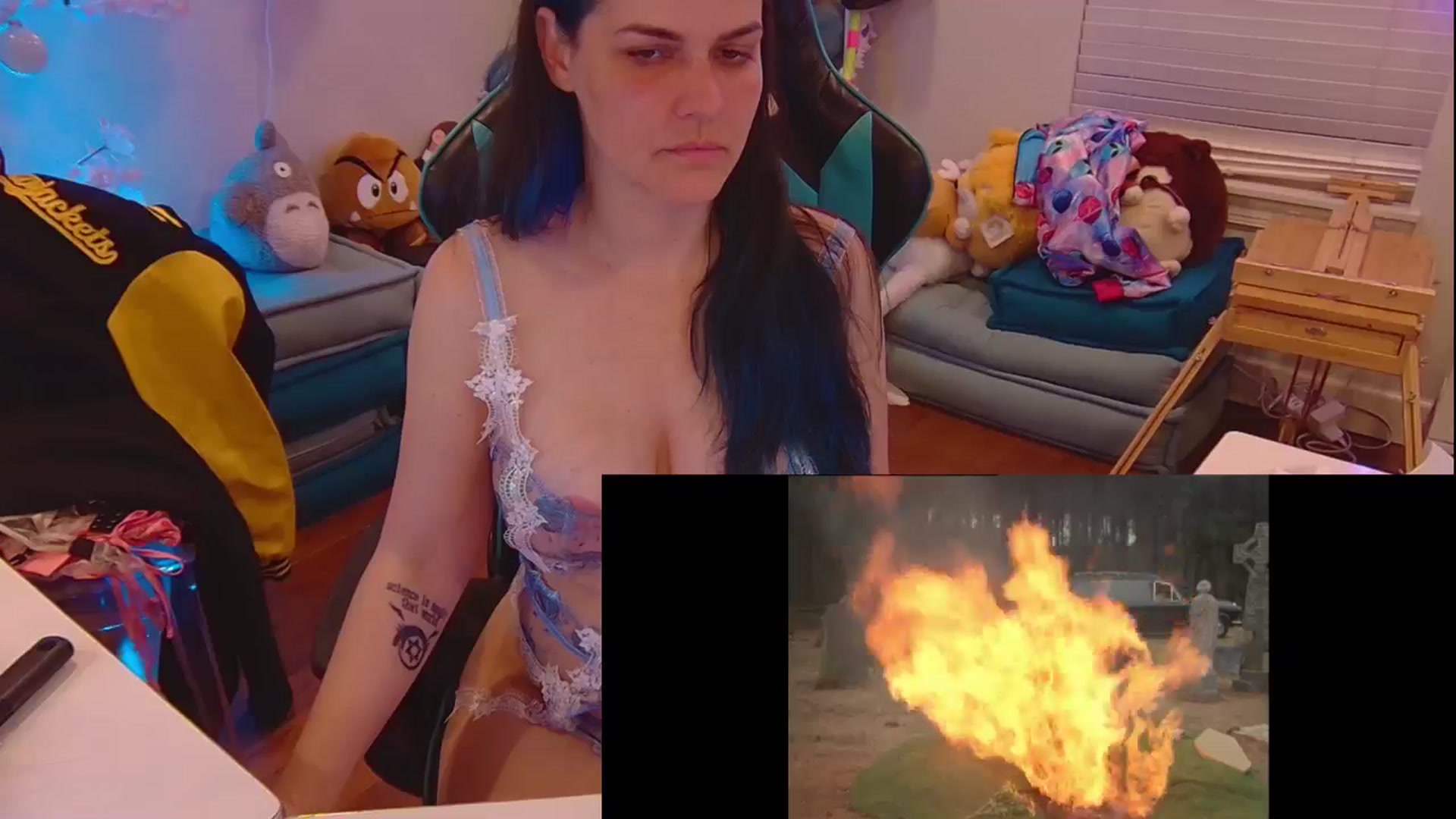 Gallery image thumbnail from DahliaIsDopey's myfreecams stream on, 05/10/2025, 03:08 image 14 of 20