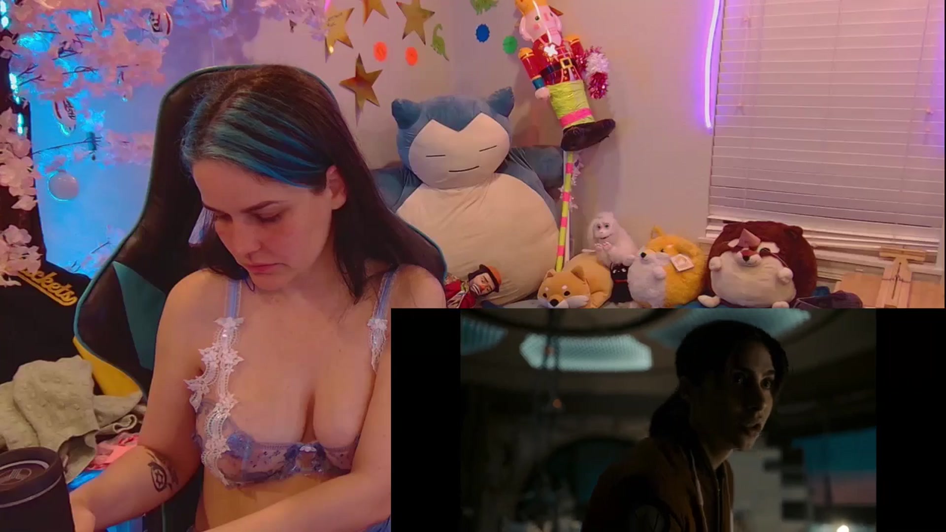Gallery image thumbnail from DahliaIsDopey's myfreecams stream on, 05/13/2025, 03:11 image 8 of 20