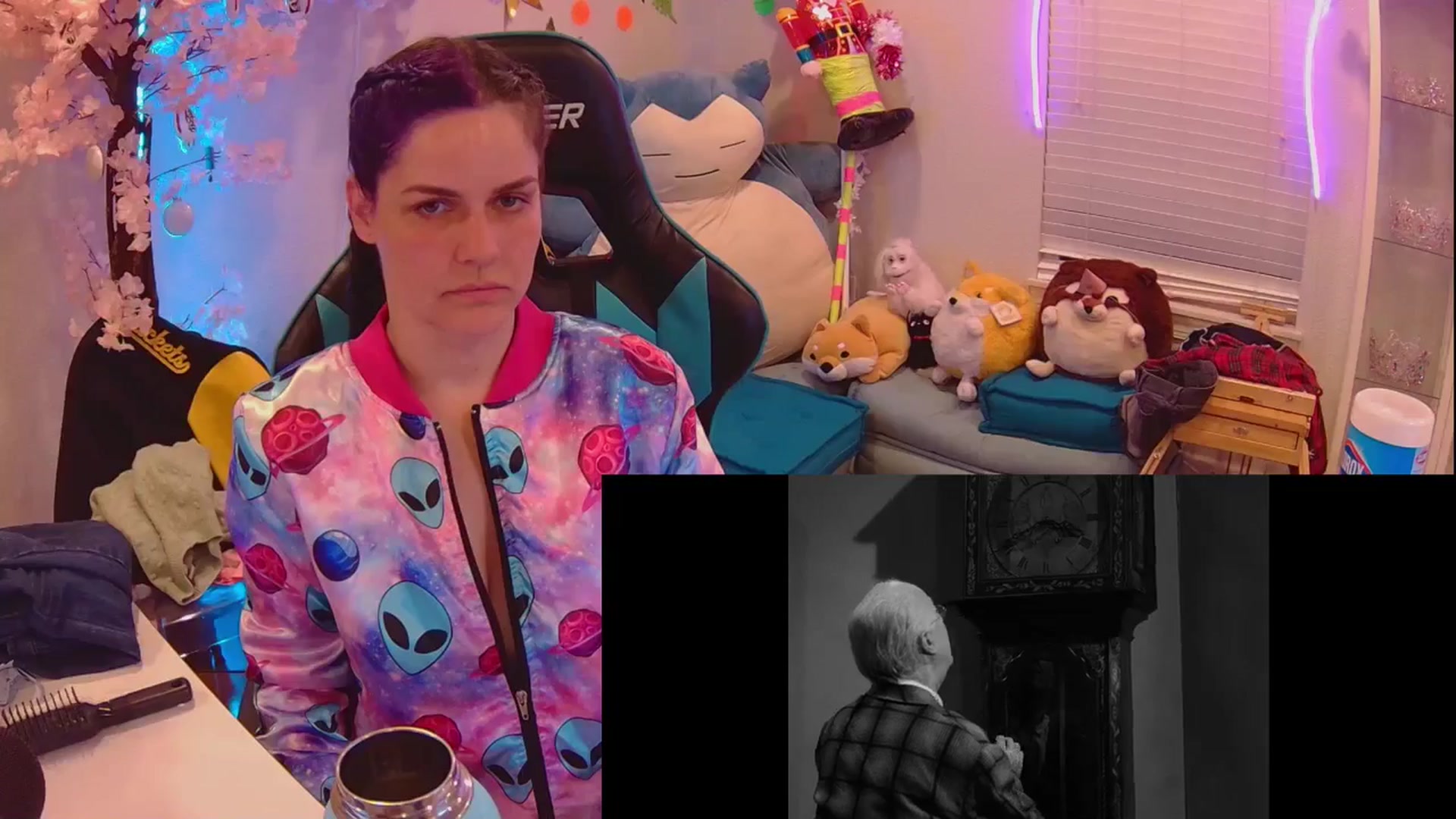 Gallery image thumbnail from DahliaIsDopey's myfreecams stream on, 05/15/2025, 01:54 image 19 of 20