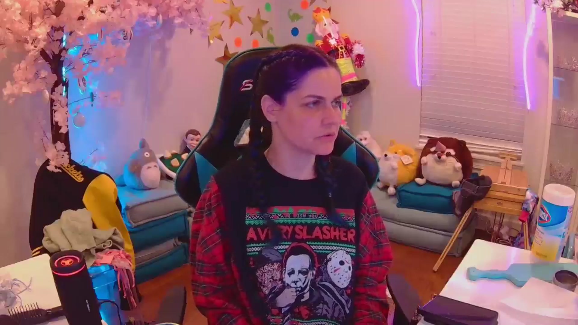Gallery image thumbnail from DahliaIsDopey's myfreecams stream on, 05/15/2025, 01:54 image 9 of 20