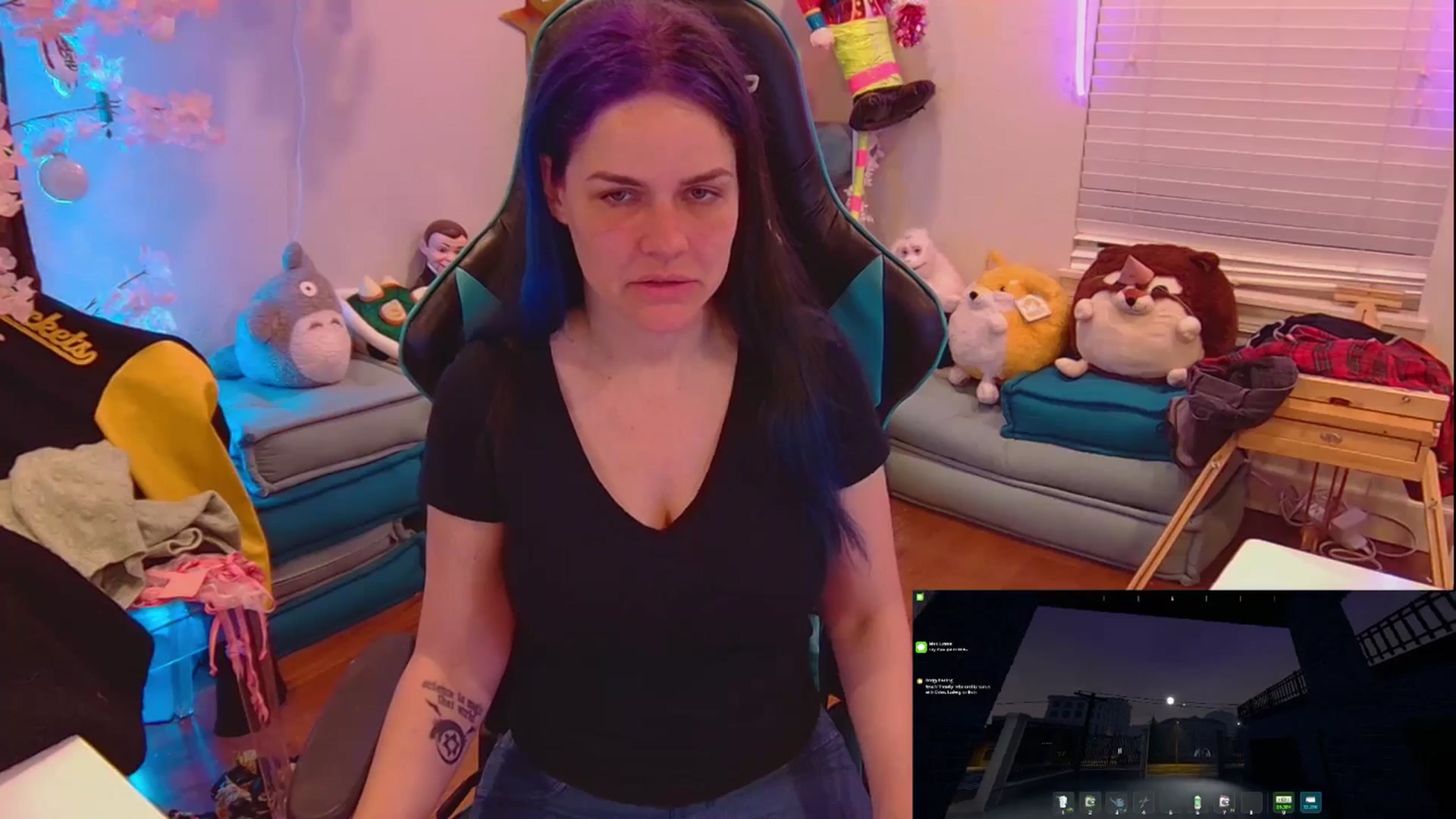 Gallery image thumbnail from DahliaIsDopey's myfreecams stream on, 05/26/2025, 02:52 image 6 of 20