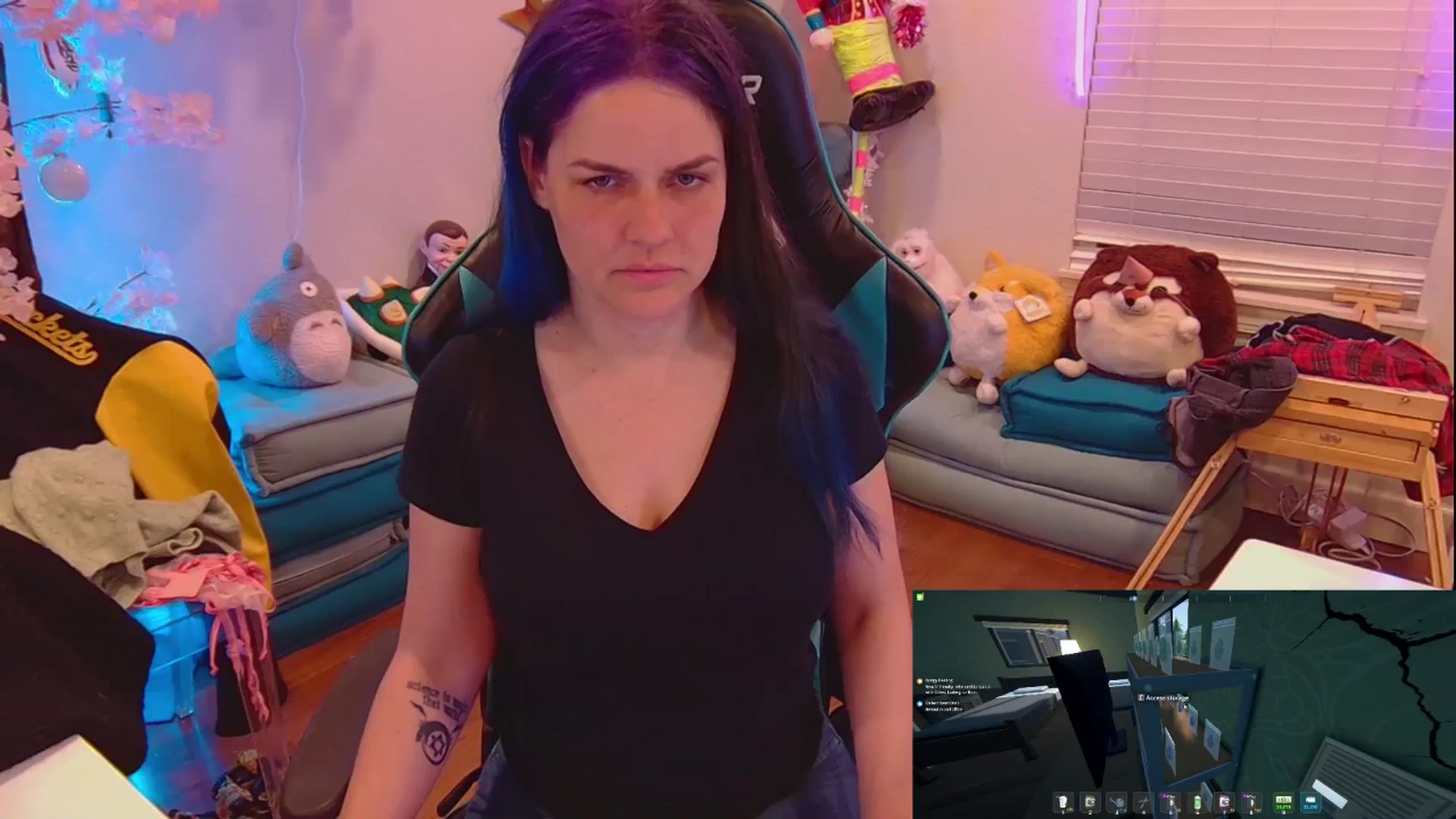 Gallery image thumbnail from DahliaIsDopey's myfreecams stream on, 05/26/2025, 02:52 image 4 of 20