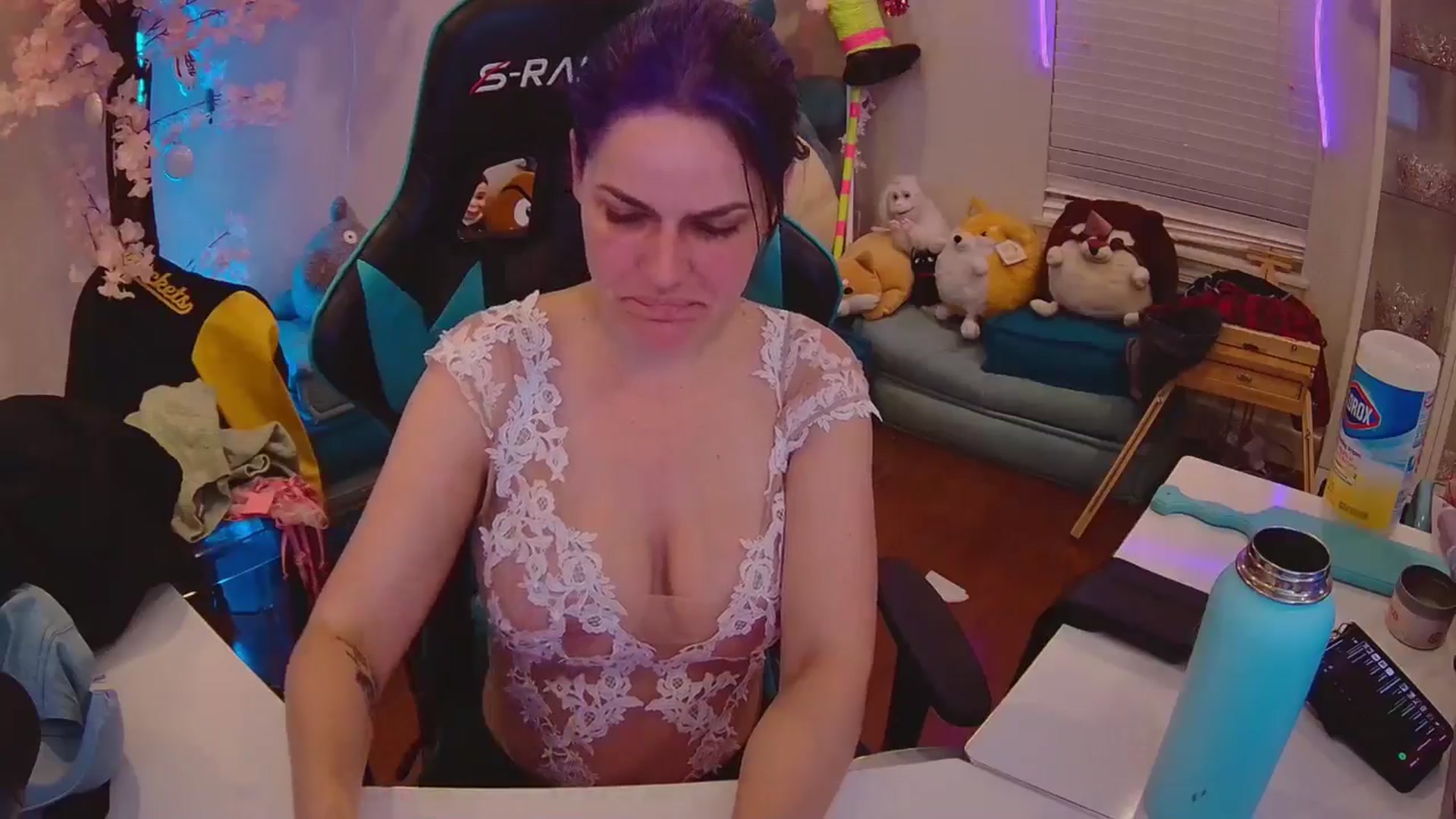 Gallery image thumbnail from DahliaIsDopey's myfreecams stream on, 05/29/2025, 02:27 image 2 of 20