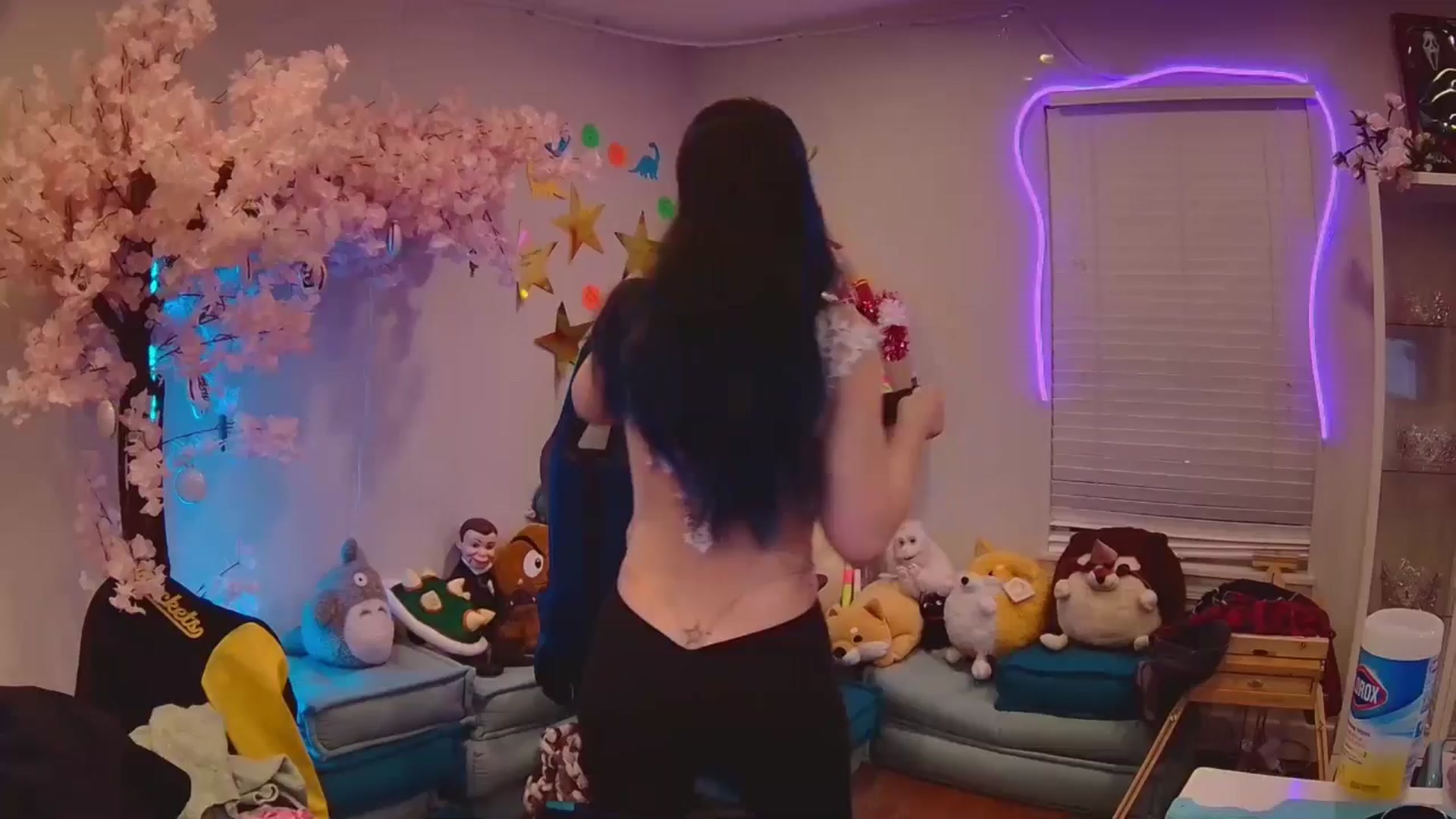Gallery image thumbnail from DahliaIsDopey's myfreecams stream on, 05/29/2025, 02:27 image 5 of 20