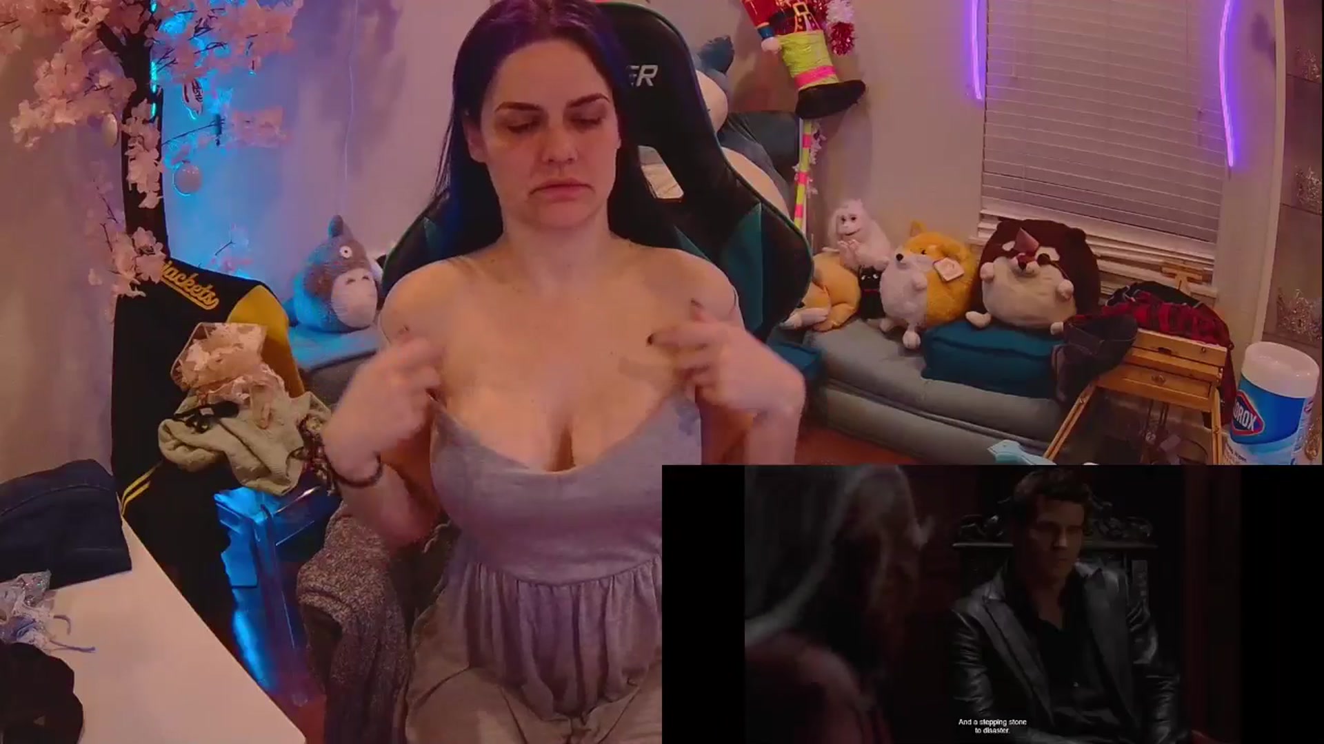 Gallery image thumbnail from DahliaIsDopey's myfreecams stream on, 06/05/2025, 02:05 image 16 of 20