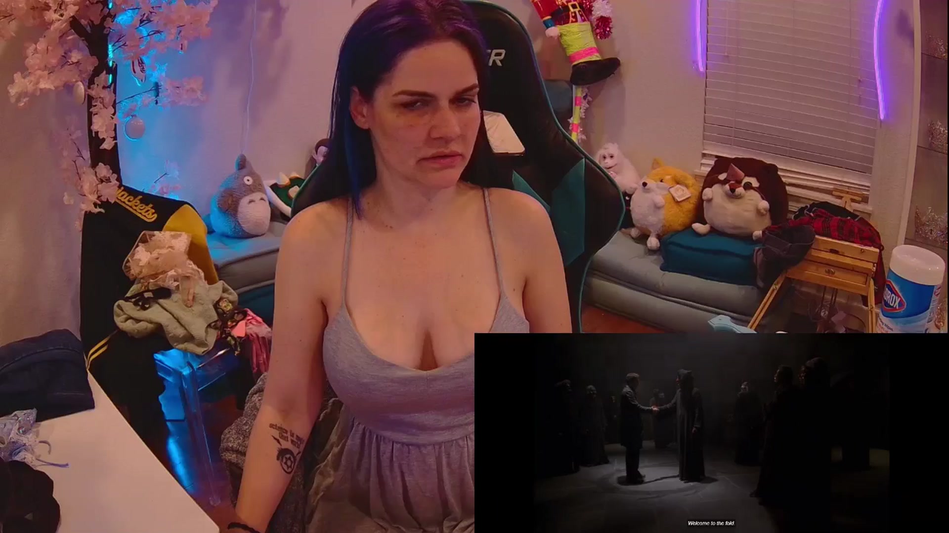 Gallery image thumbnail from DahliaIsDopey's myfreecams stream on, 06/05/2025, 02:05 image 10 of 20