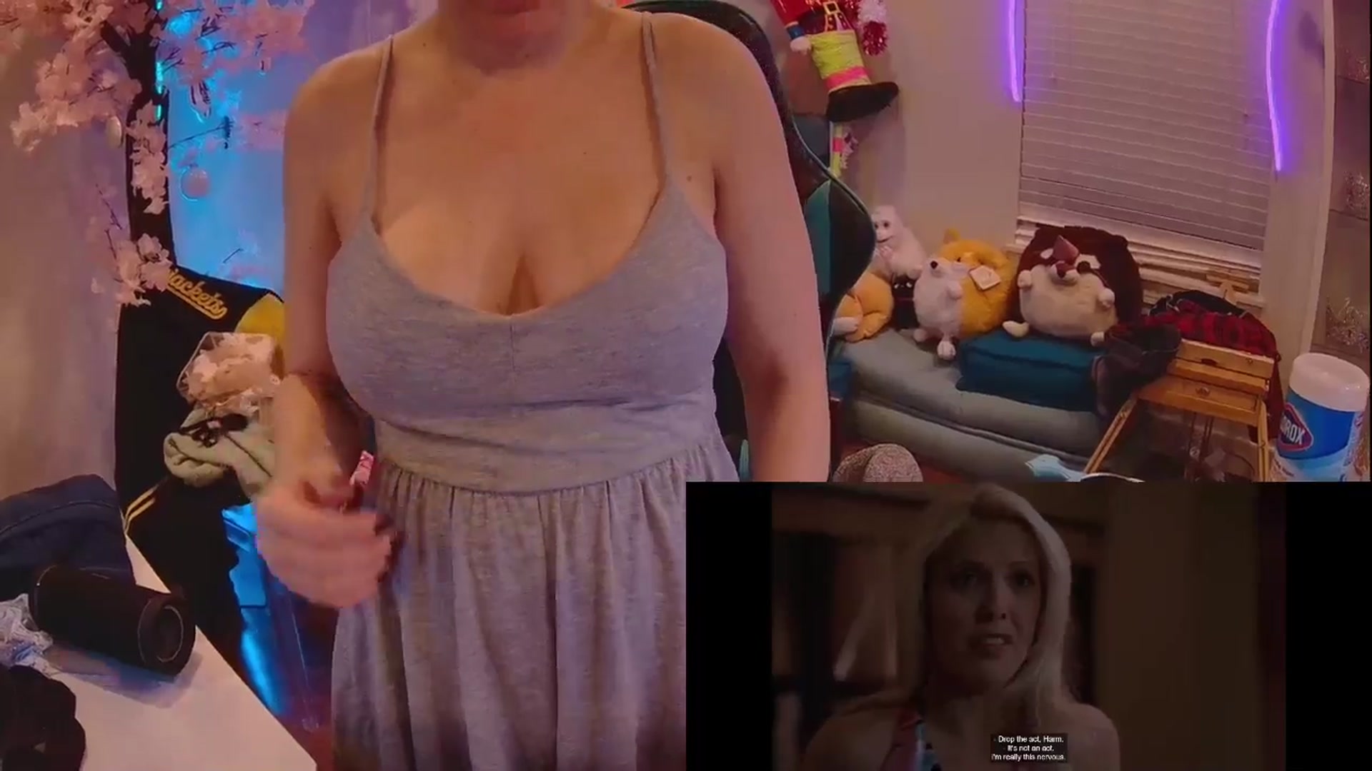 Gallery image thumbnail from DahliaIsDopey's myfreecams stream on, 06/05/2025, 03:05 image 6 of 20