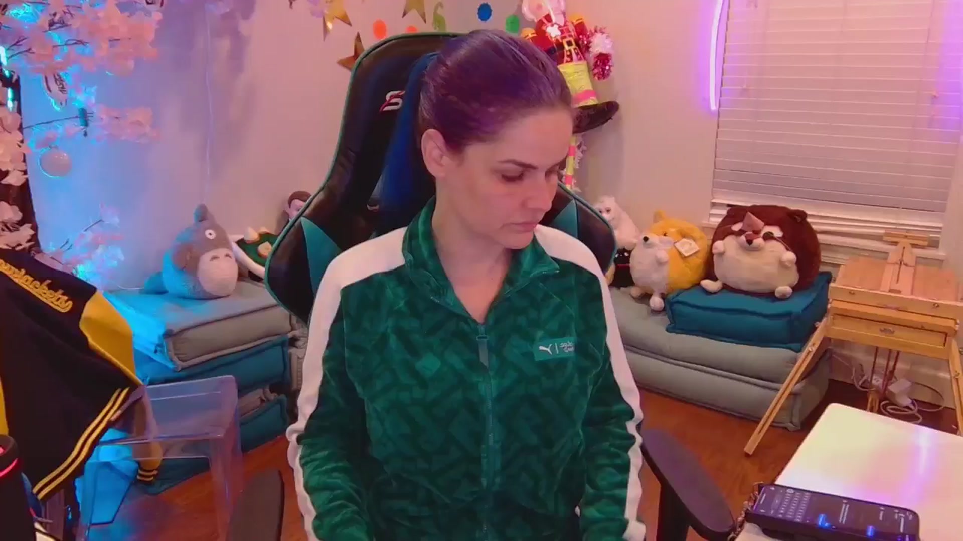 Gallery image thumbnail from DahliaIsDopey's myfreecams stream on, 06/21/2025, 04:51 image 1 of 20