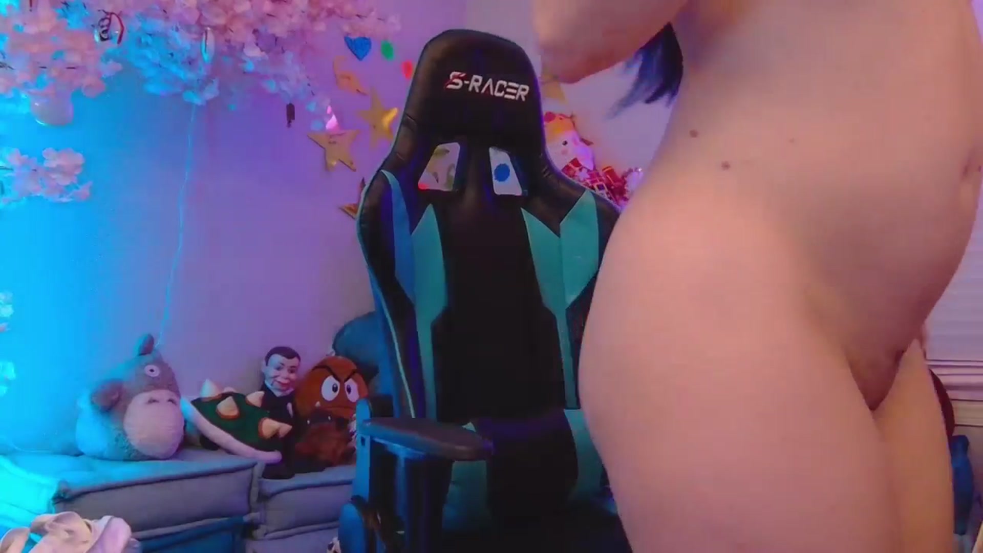 Gallery image thumbnail from DahliaIsDopey's myfreecams stream on, 06/26/2025, 03:48 image 17 of 20