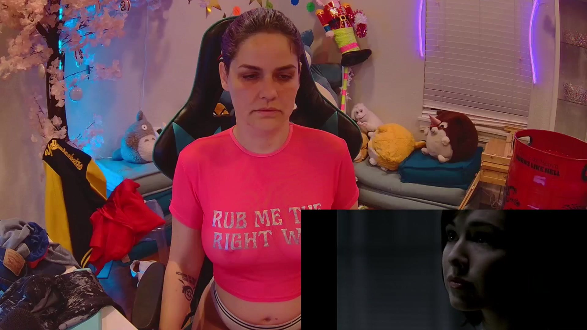 Gallery image thumbnail from DahliaIsDopey's myfreecams stream on, 07/19/2025, 03:02 image 17 of 20