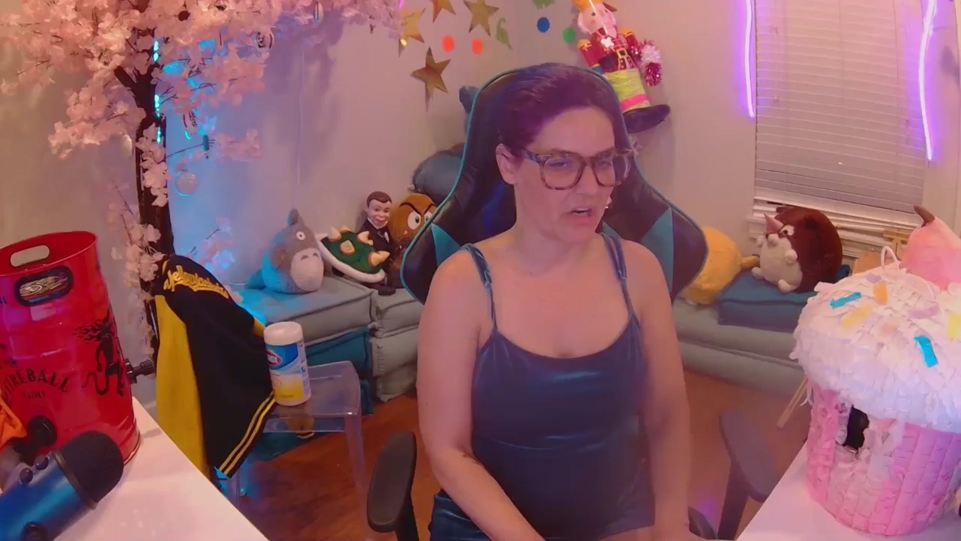 Gallery image thumbnail from DahliaIsDopey's myfreecams stream on, 08/01/2025, 02:15 image 6 of 20