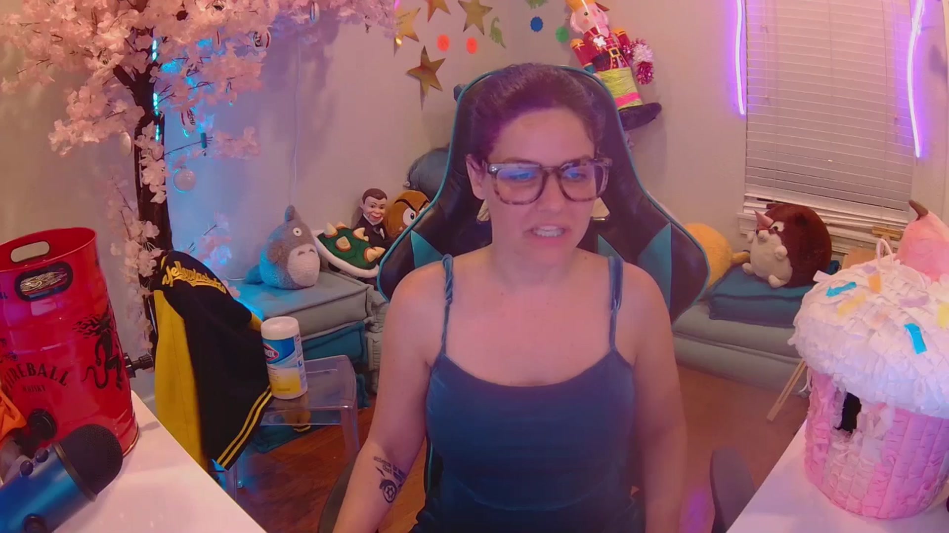 Gallery image thumbnail from DahliaIsDopey's myfreecams stream on, 08/01/2025, 02:15 image 2 of 20