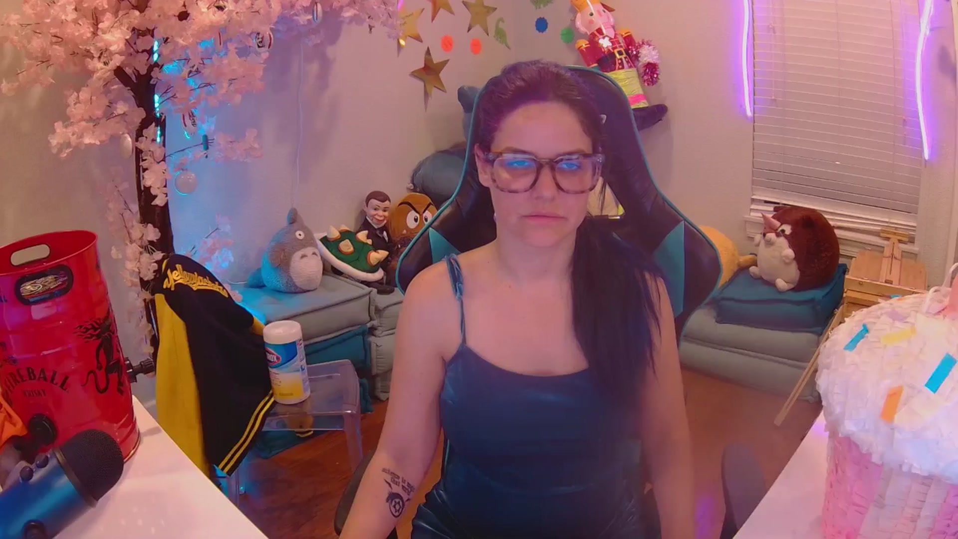 Gallery image thumbnail from DahliaIsDopey's myfreecams stream on, 08/01/2025, 02:15 image 11 of 20