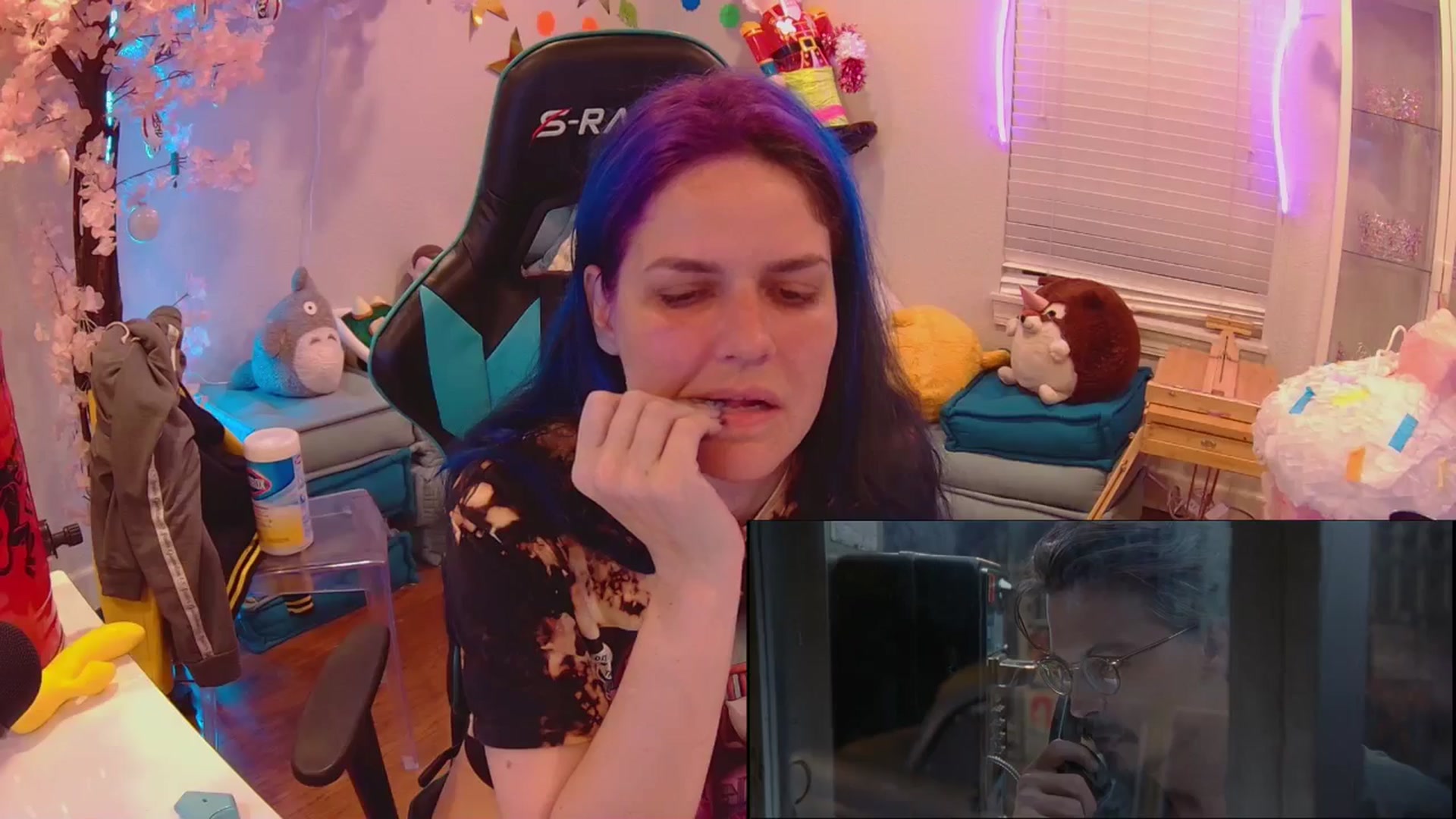 Gallery image thumbnail from DahliaIsDopey's myfreecams stream on, 08/04/2025, 02:31 image 18 of 20