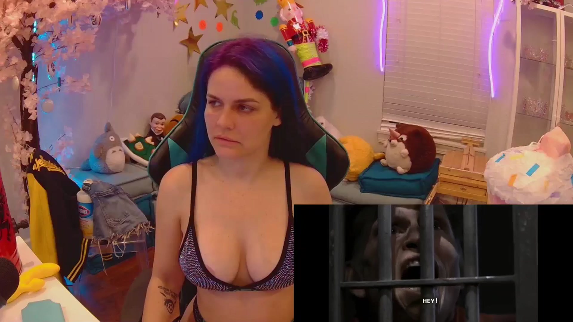 Gallery image thumbnail from DahliaIsDopey's myfreecams stream on, 08/07/2025, 01:32 image 15 of 20