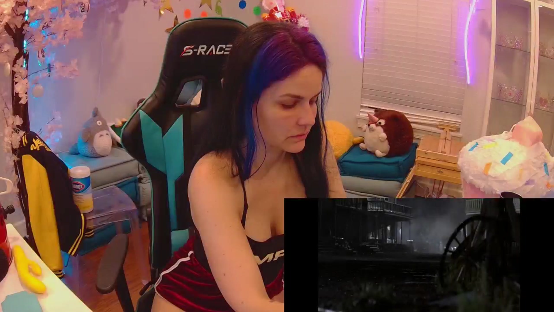 Gallery image thumbnail from DahliaIsDopey's myfreecams stream on, 08/08/2025, 03:18 image 7 of 20