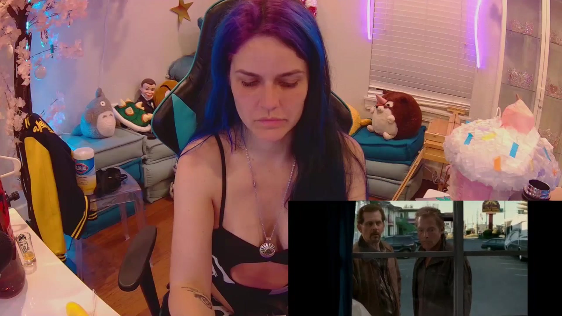 Gallery image thumbnail from DahliaIsDopey's myfreecams stream on, 08/12/2025, 04:02 image 4 of 20