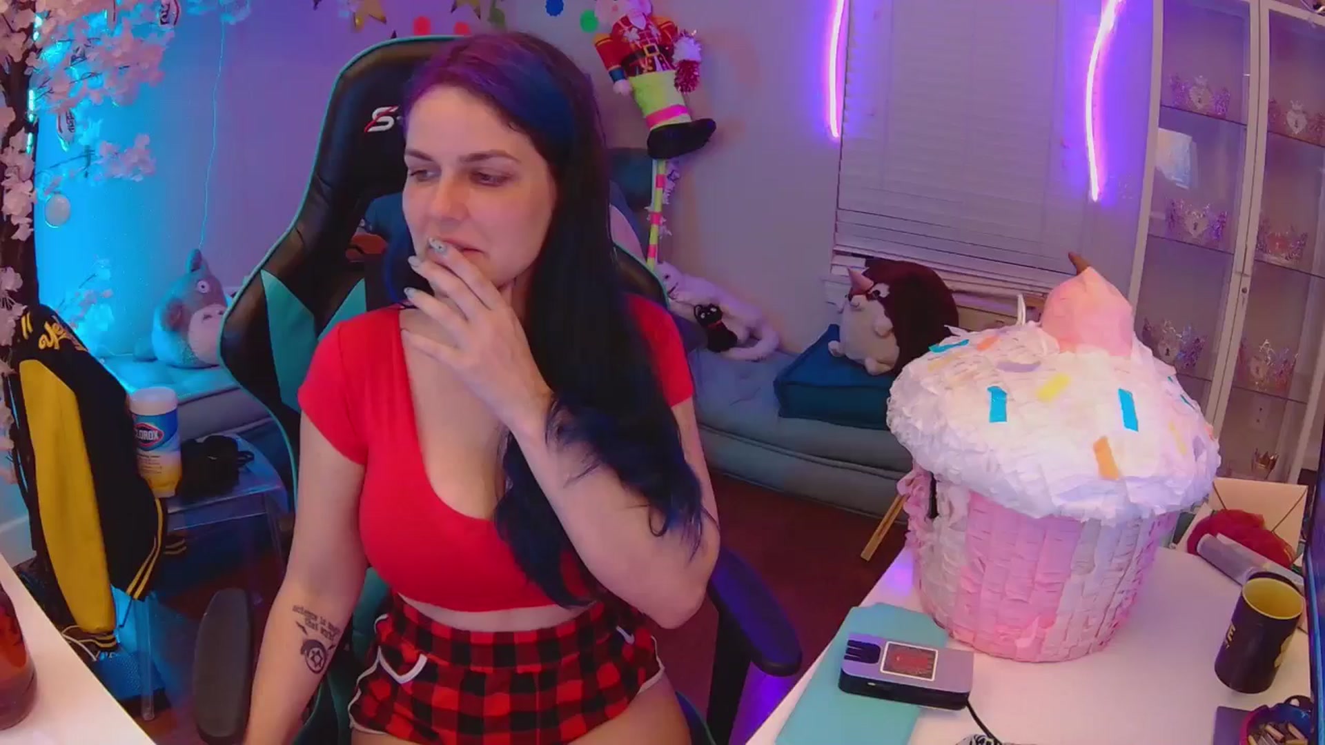 Gallery image thumbnail from DahliaIsDopey's myfreecams stream on, 08/14/2025, 02:48 image 1 of 20