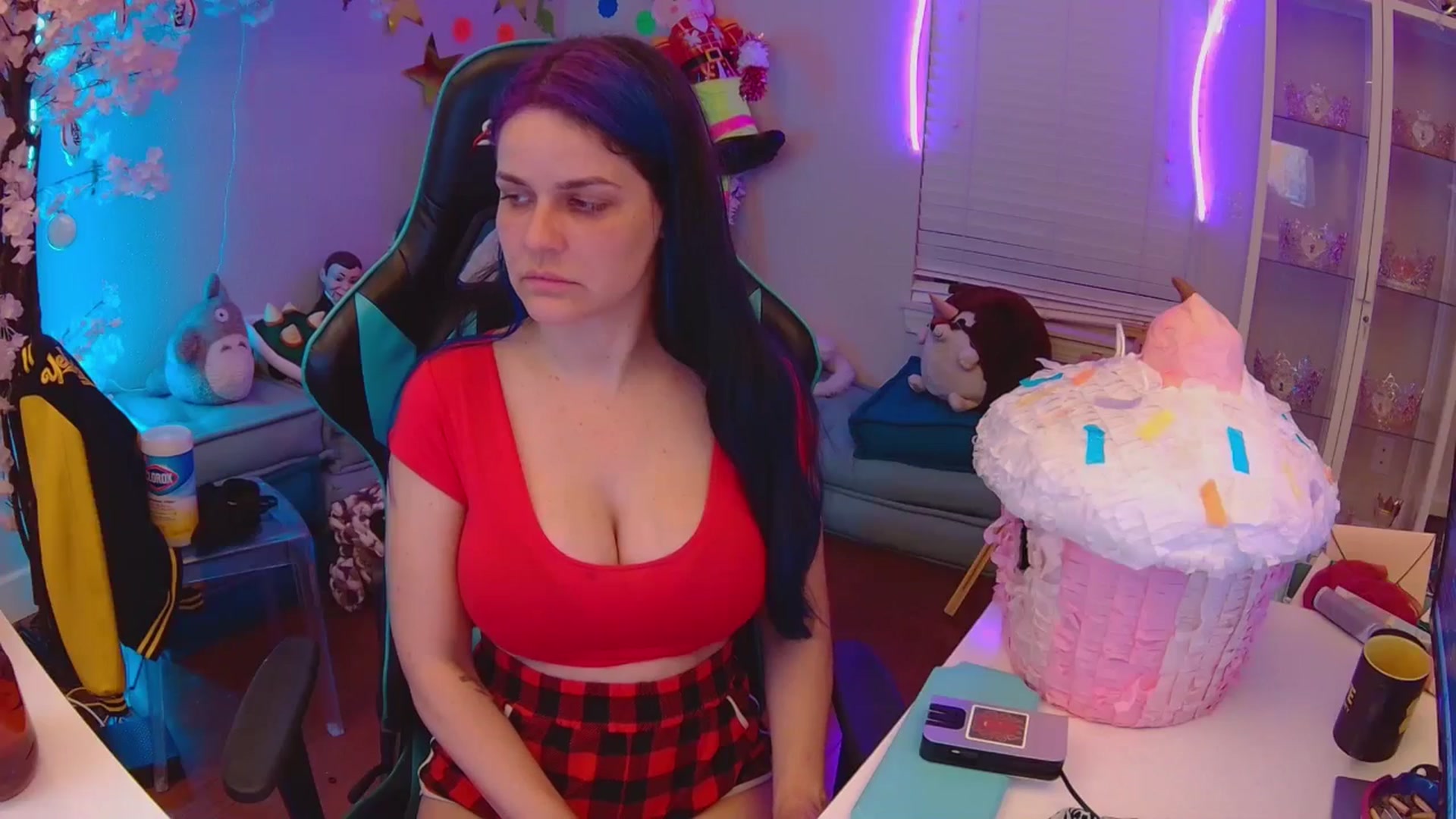 Gallery image thumbnail from DahliaIsDopey's myfreecams stream on, 08/14/2025, 02:48 image 4 of 20
