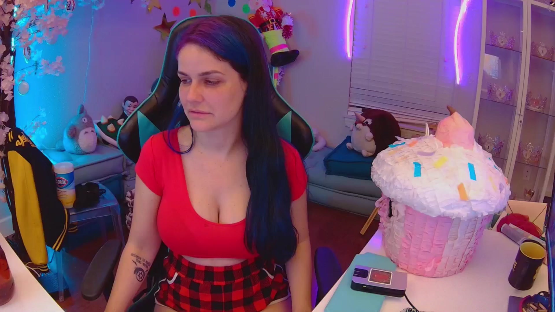 Gallery image thumbnail from DahliaIsDopey's myfreecams stream on, 08/14/2025, 02:48 image 3 of 20