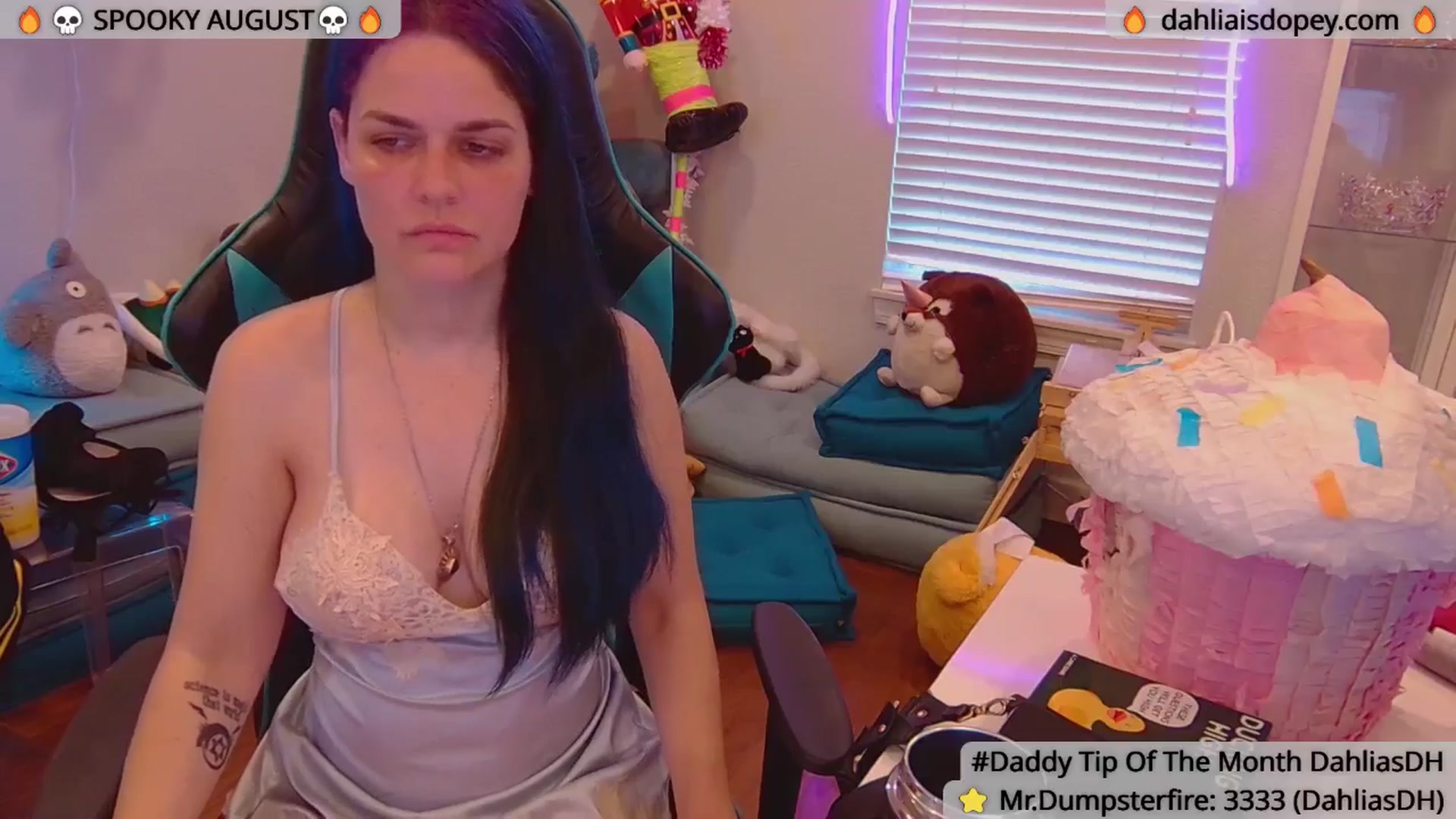 Gallery image thumbnail from DahliaIsDopey's myfreecams stream on, 08/16/2025, 23:03 image 6 of 20