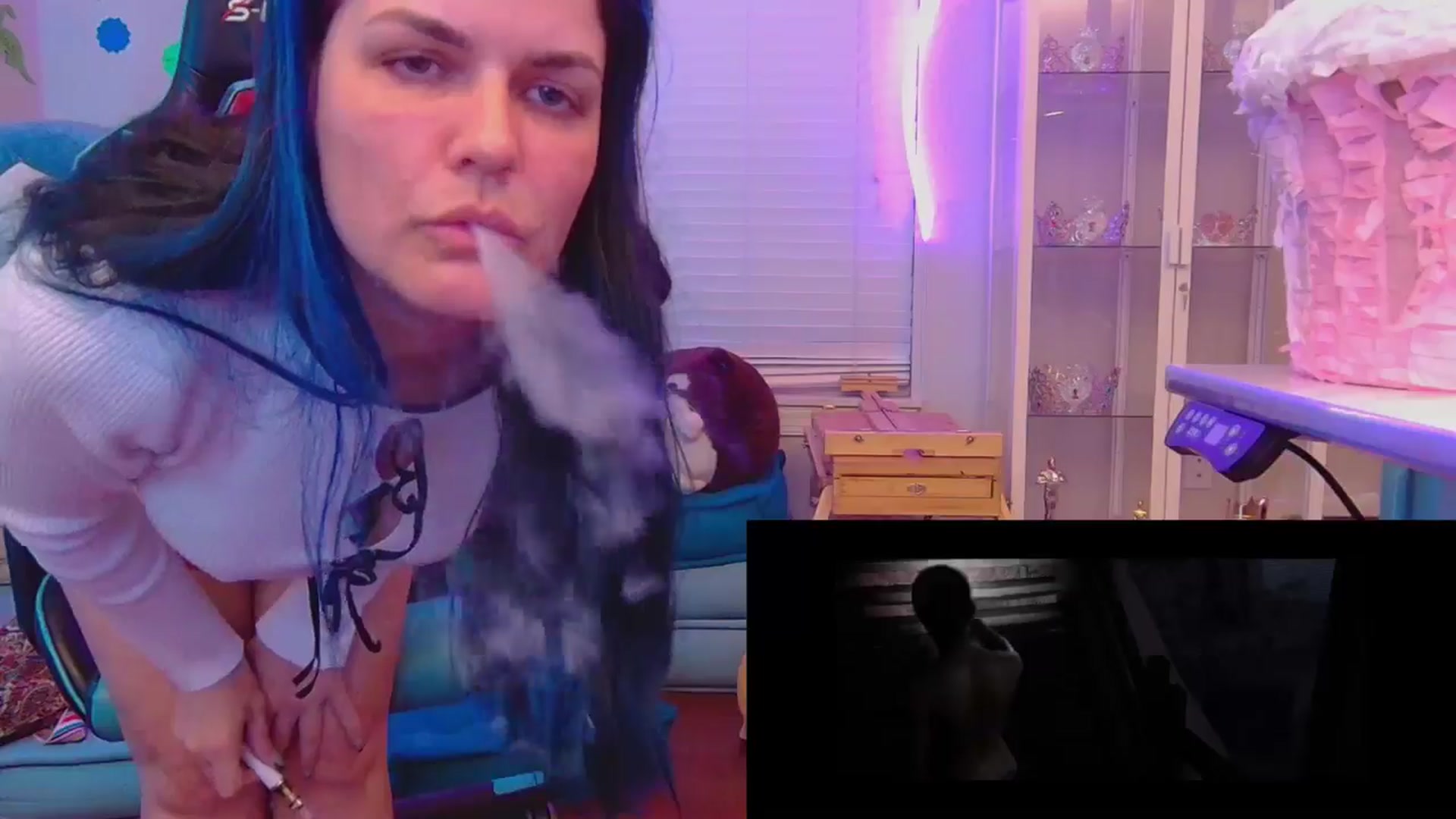 Gallery image thumbnail from DahliaIsDopey's myfreecams stream on, 08/21/2025, 03:32 image 7 of 20