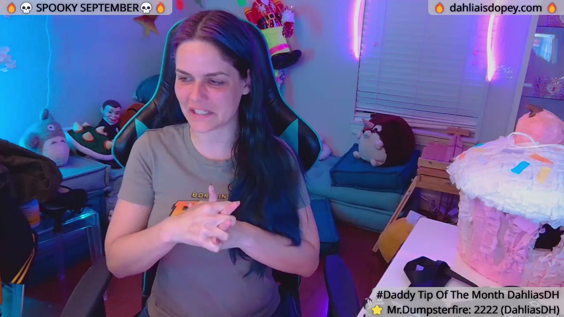 Gallery image thumbnail from DahliaIsDopey's myfreecams stream on, 09/05/2025, 03:05 image 2 of 20