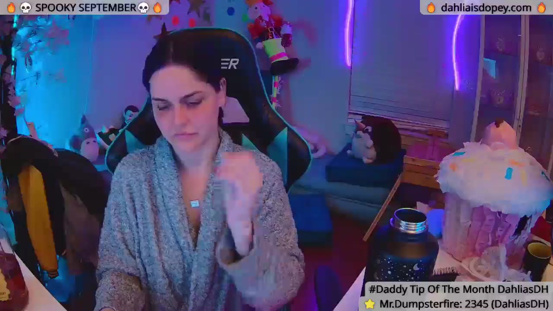 Gallery image thumbnail from DahliaIsDopey's myfreecams stream on, 09/16/2025, 04:54 image 10 of 20