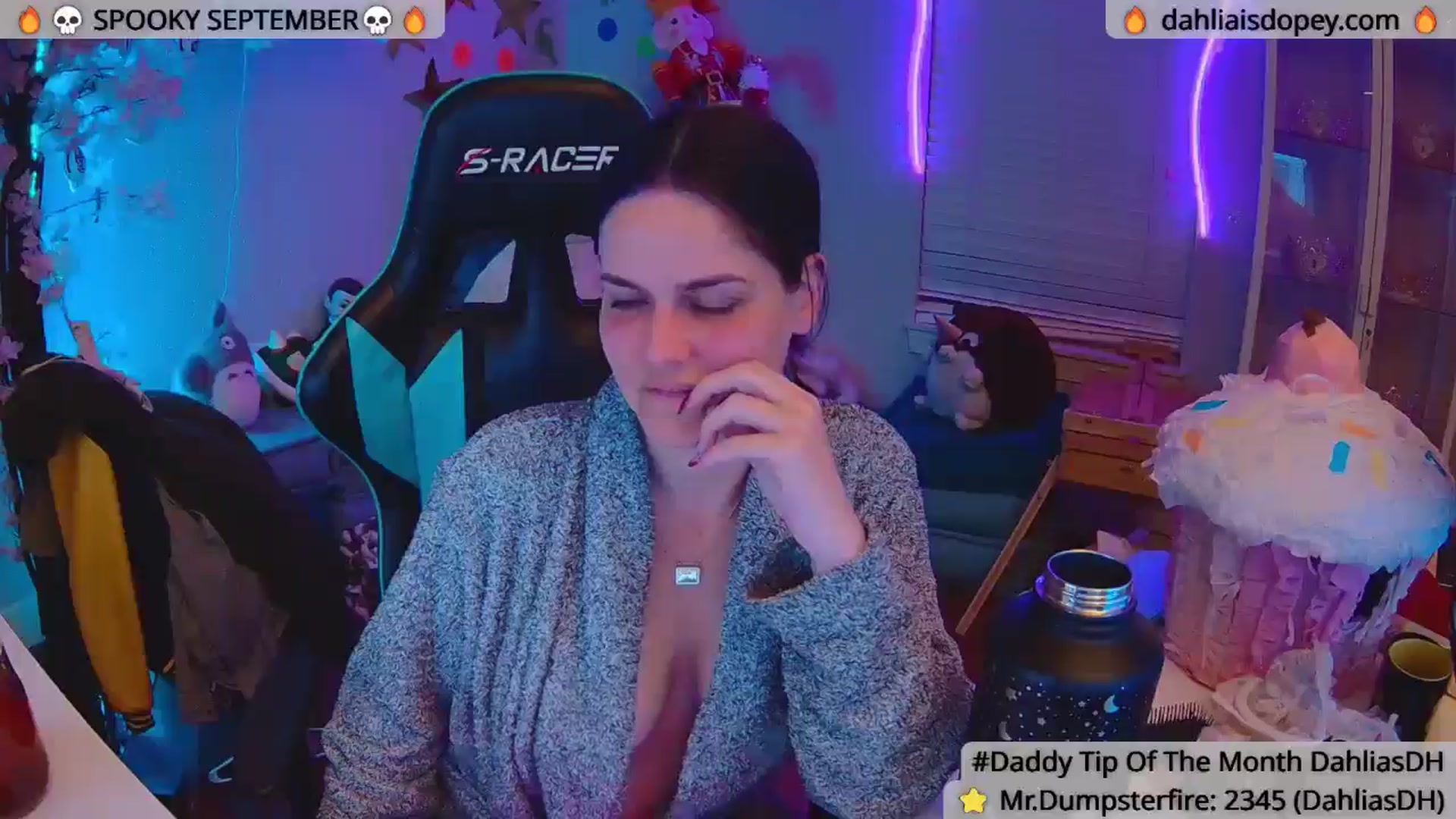 Gallery image thumbnail from DahliaIsDopey's myfreecams stream on, 09/16/2025, 04:54 image 9 of 20