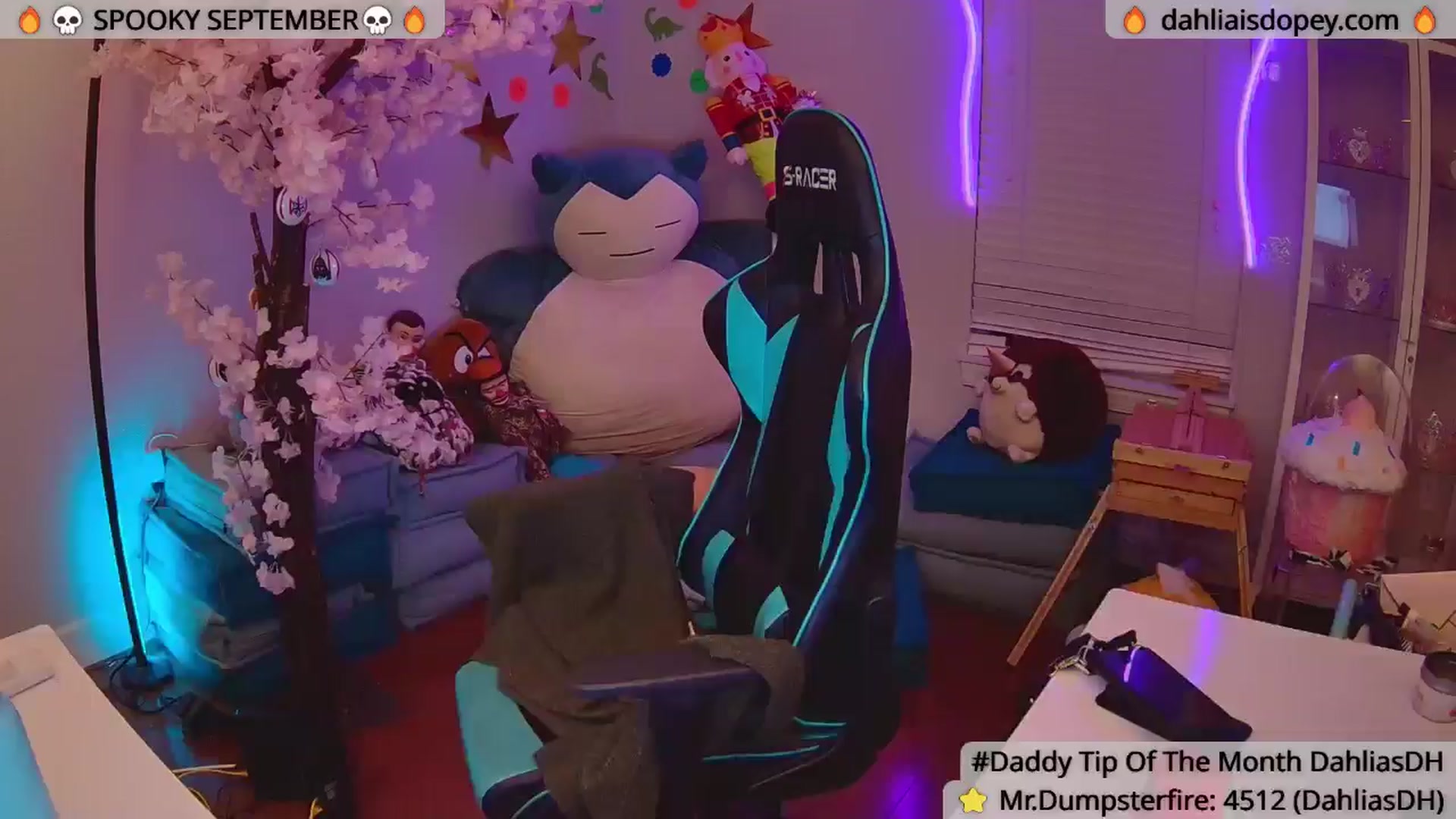 Gallery image thumbnail from DahliaIsDopey's myfreecams stream on, 10/22/2025, 01:54 image 3 of 20