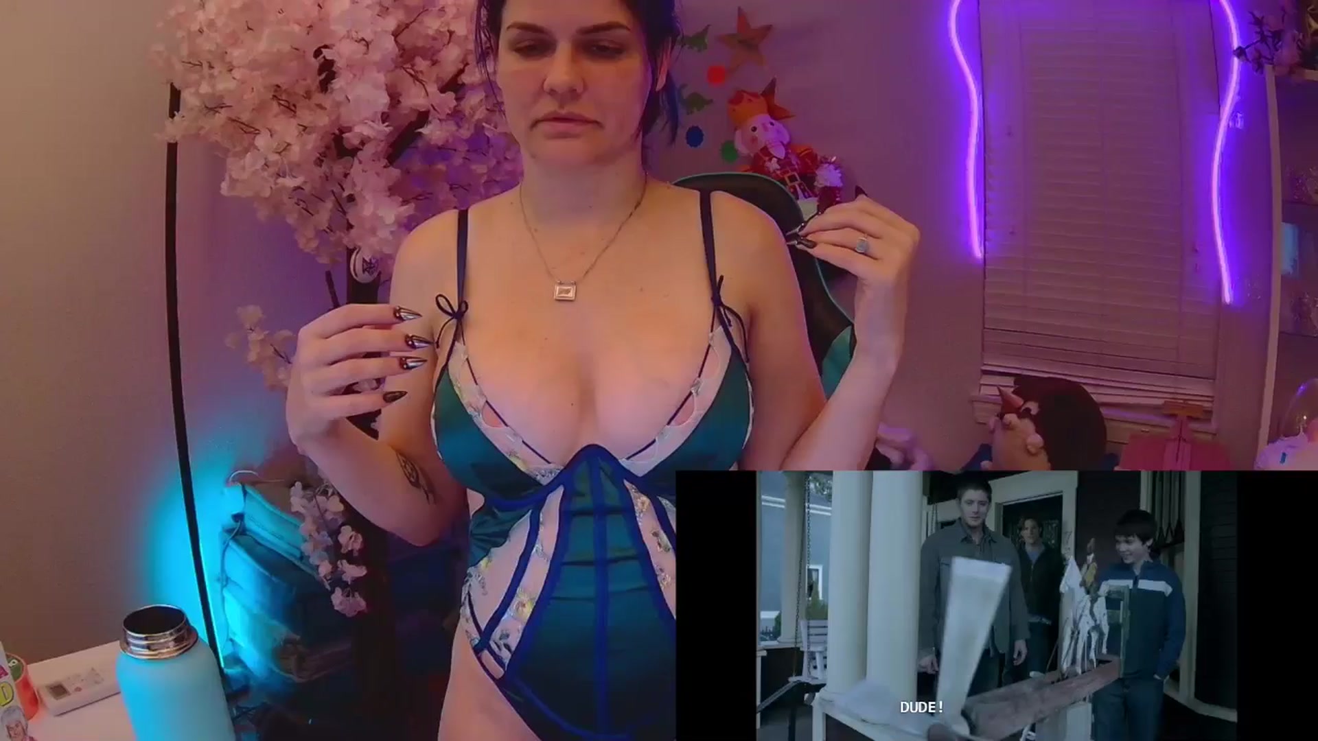 Gallery image thumbnail from DahliaIsDopey's myfreecams stream on, 10/22/2025, 02:58 image 8 of 20