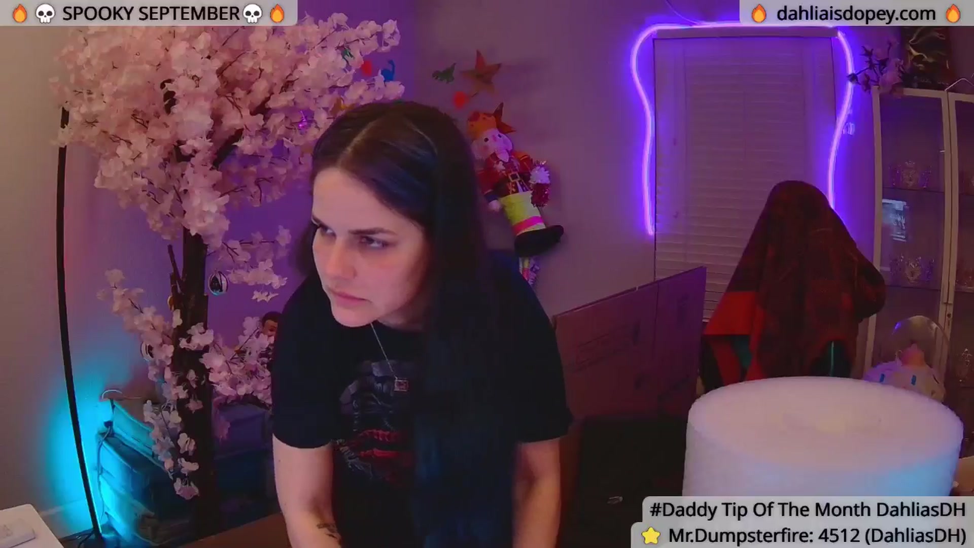 Gallery image thumbnail from DahliaIsDopey's myfreecams stream on, 10/28/2025, 02:01 image 2 of 20