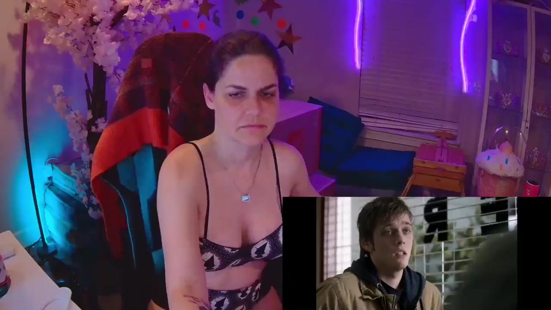 Gallery image thumbnail from DahliaIsDopey's myfreecams stream on, 11/01/2025, 03:58 image 7 of 20