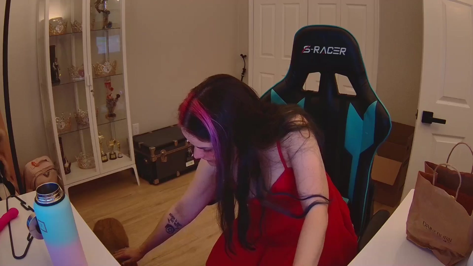 Gallery image thumbnail from DahliaIsDopey's myfreecams stream on, 12/22/2025, 02:49 image 15 of 20