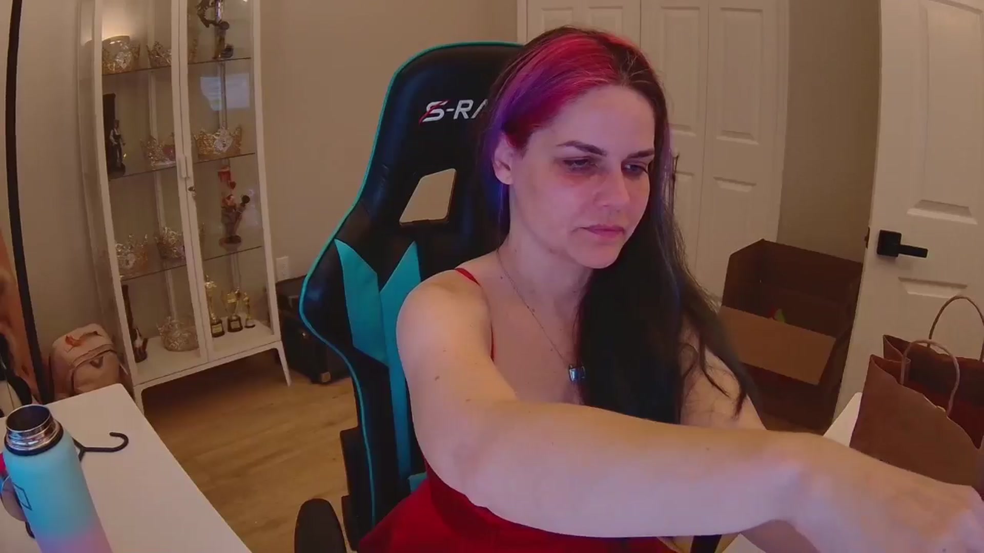 Gallery image thumbnail from DahliaIsDopey's myfreecams stream on, 12/22/2025, 02:49 image 12 of 20