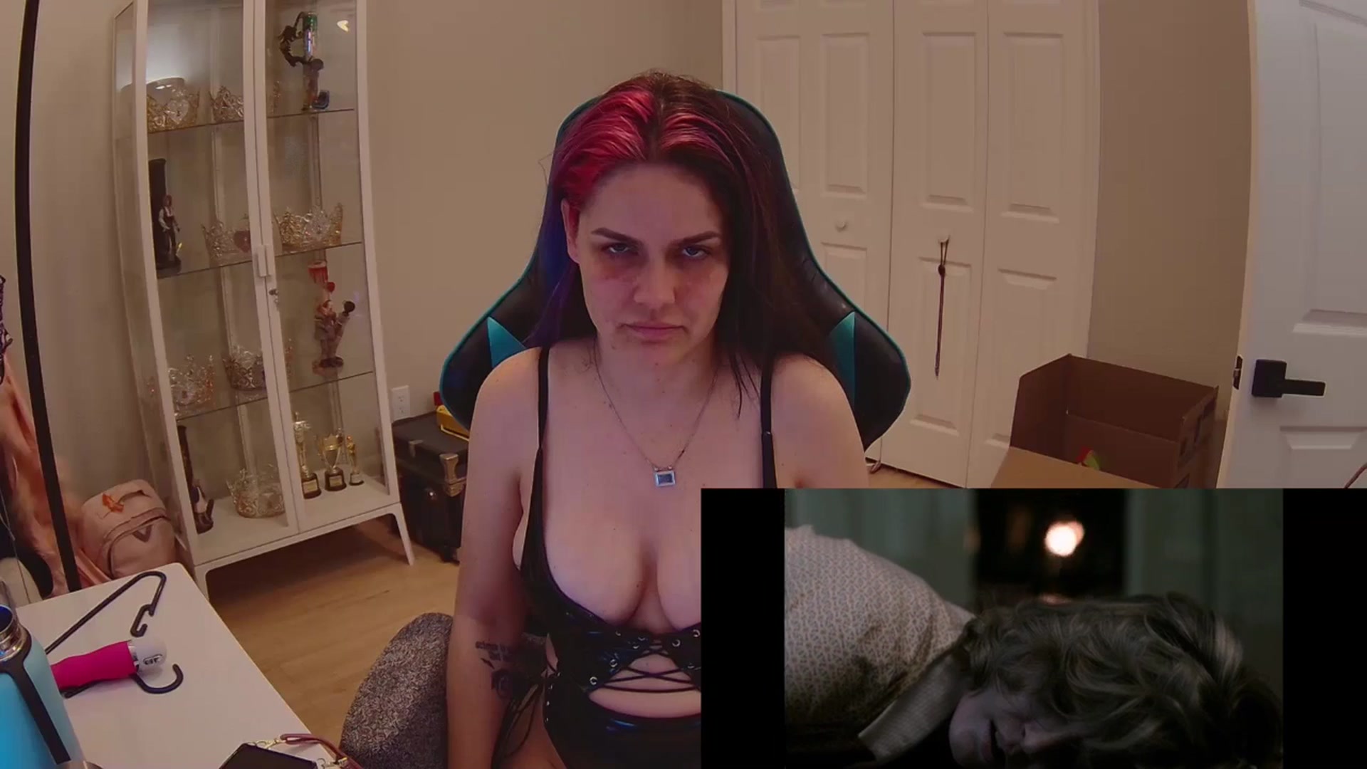 Gallery image thumbnail from DahliaIsDopey's myfreecams stream on, 12/27/2025, 03:29 image 17 of 20