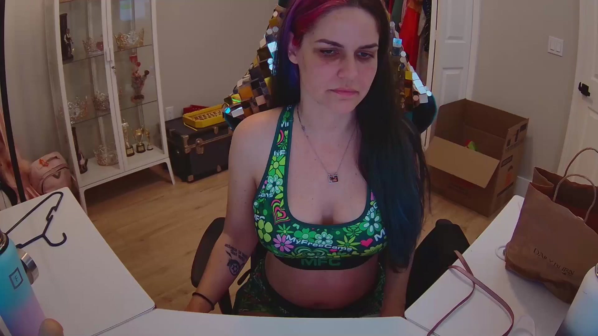 Gallery image thumbnail from DahliaIsDopey's myfreecams stream on, 12/31/2025, 03:45 image 9 of 20