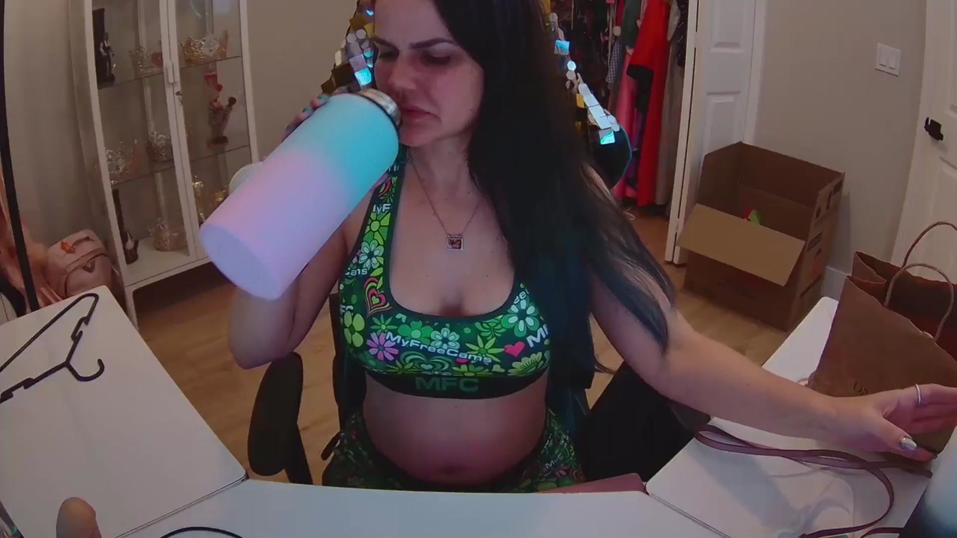 Gallery image thumbnail from DahliaIsDopey's myfreecams stream on, 12/31/2025, 03:45 image 6 of 20