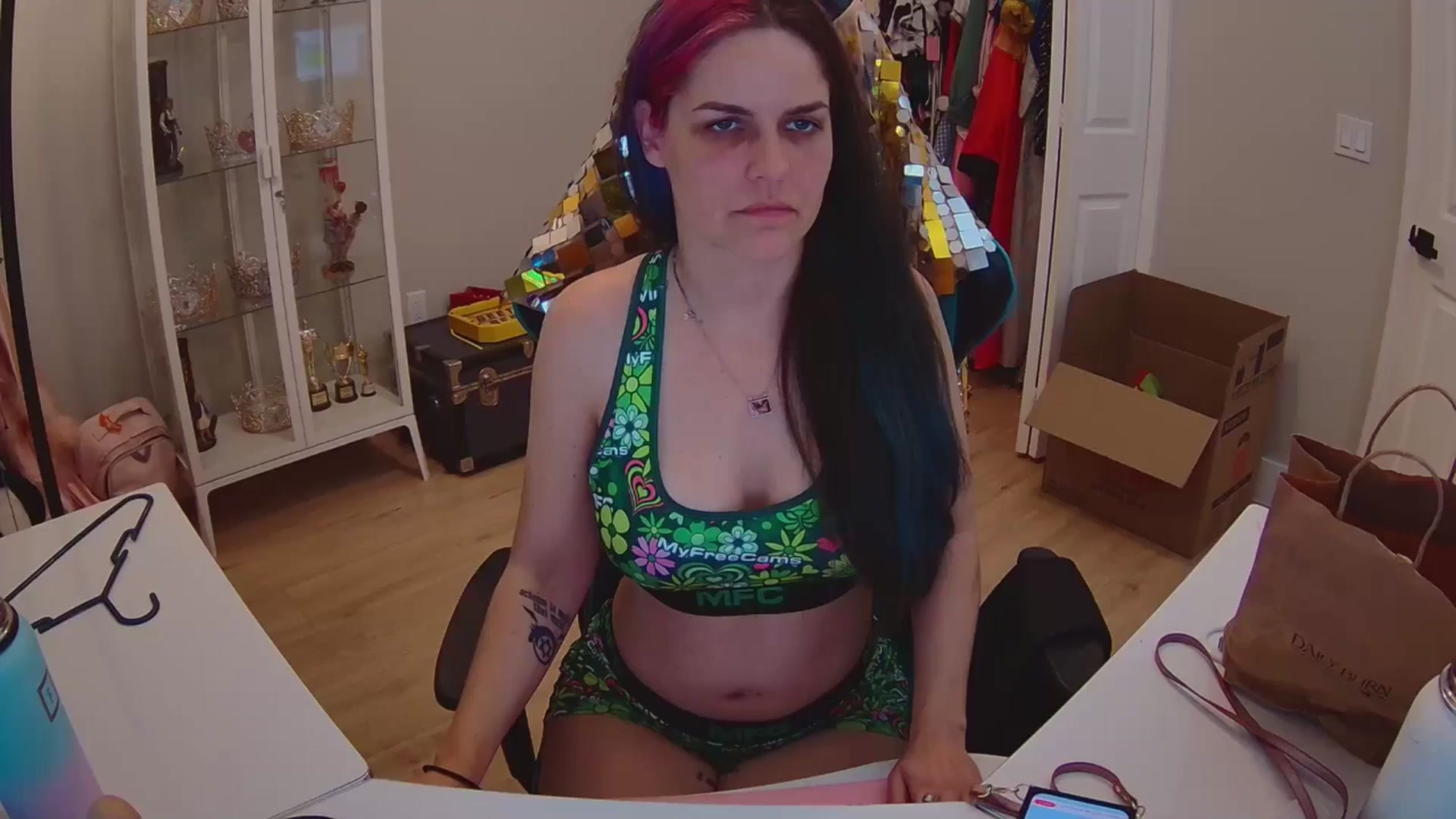 Gallery image thumbnail from DahliaIsDopey's myfreecams stream on, 12/31/2025, 03:45 image 13 of 20
