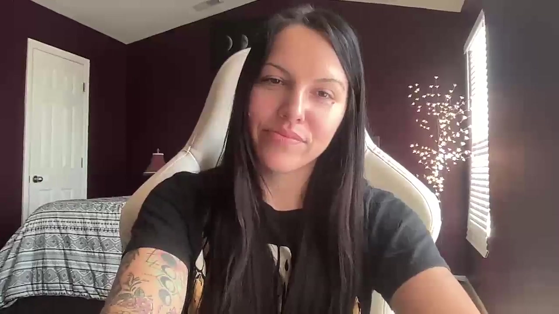 Gallery image thumbnail from DahliaRay's myfreecams stream on, 09/06/2023, 18:21 image 5 of 20