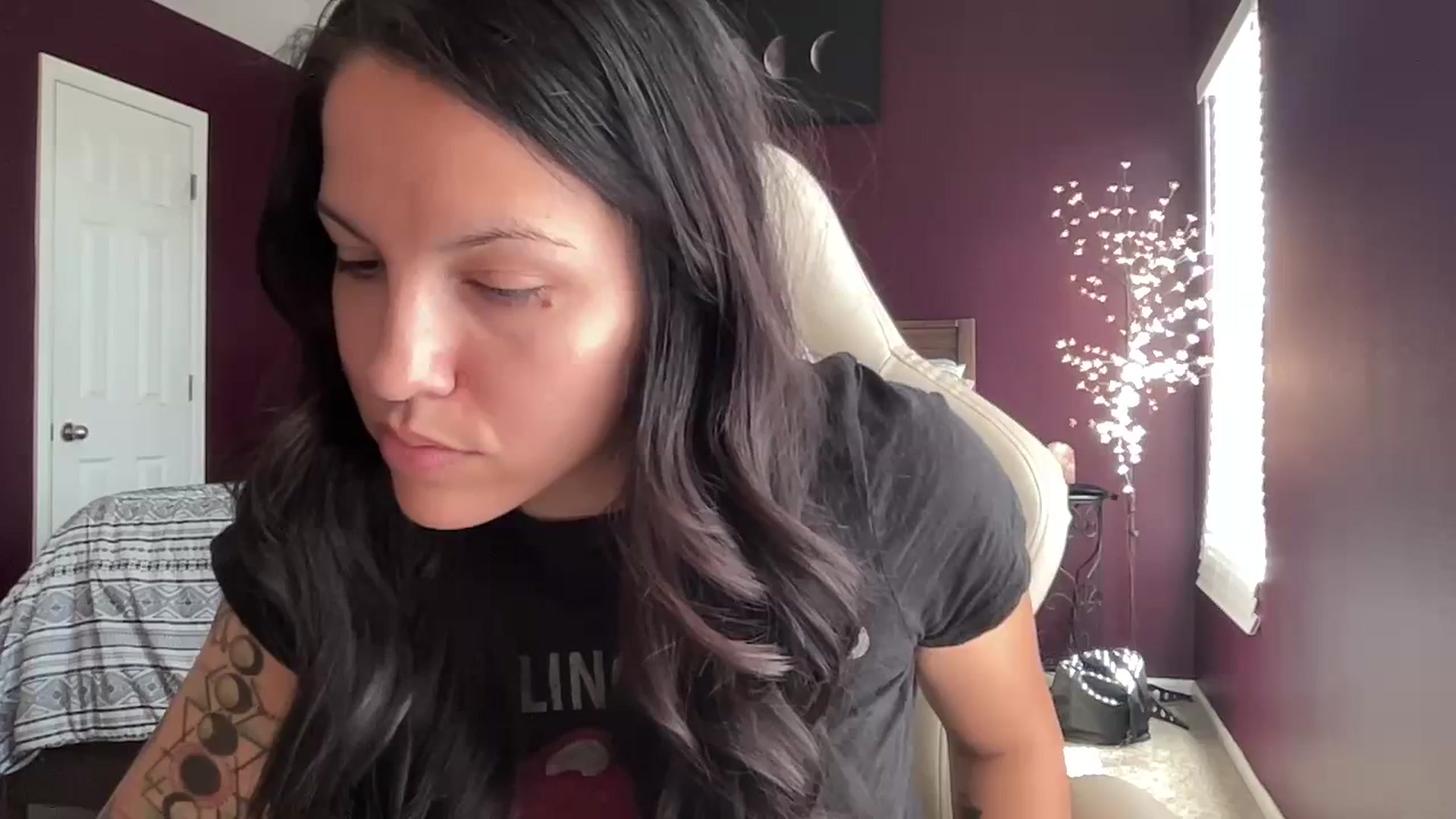 Gallery image thumbnail from DahliaRay's myfreecams stream on, 09/08/2023, 18:31 image 7 of 20