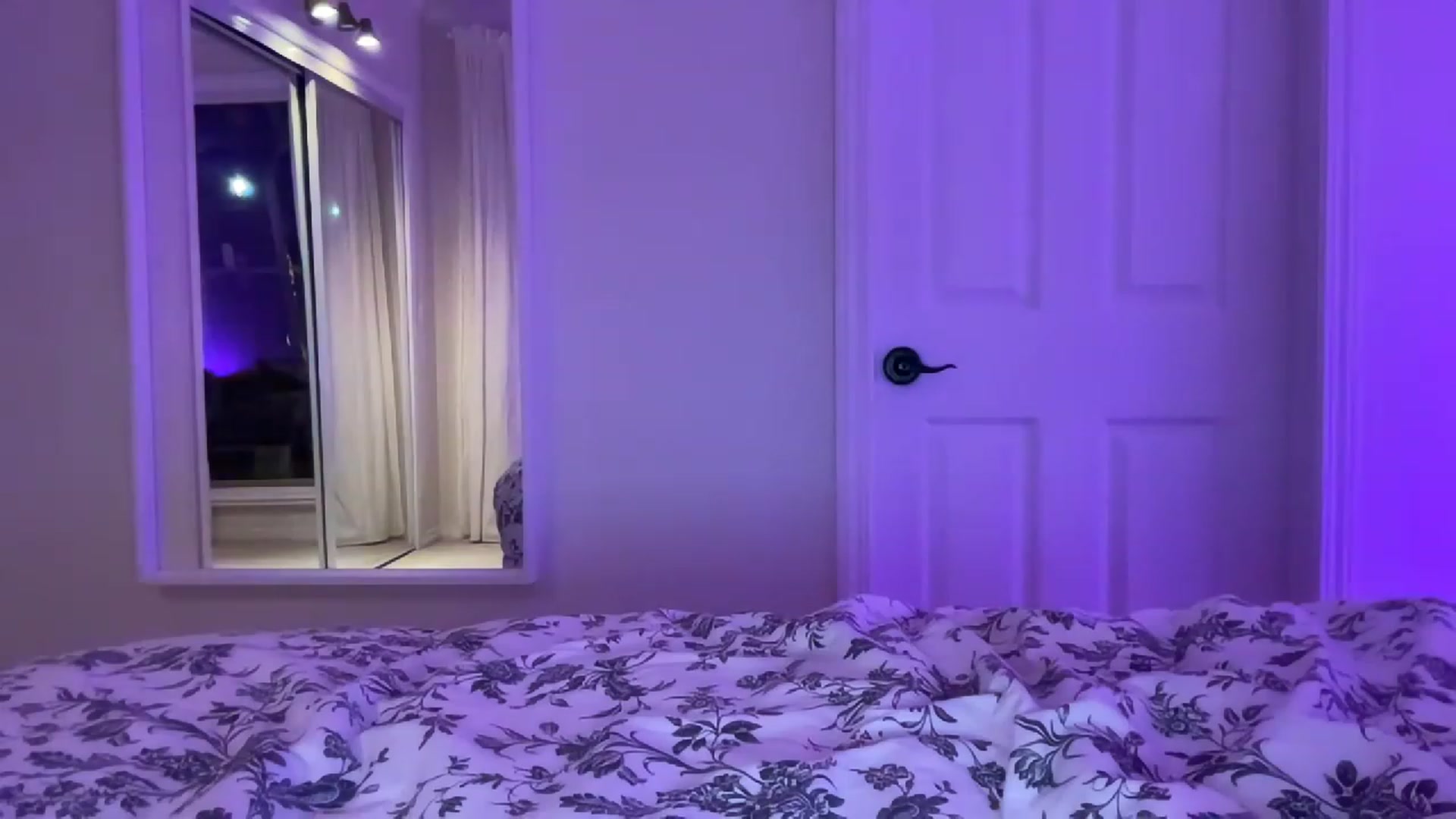 Gallery image thumbnail from DailyTease's myfreecams stream on, 03/30/2023, 04:15 image 16 of 20