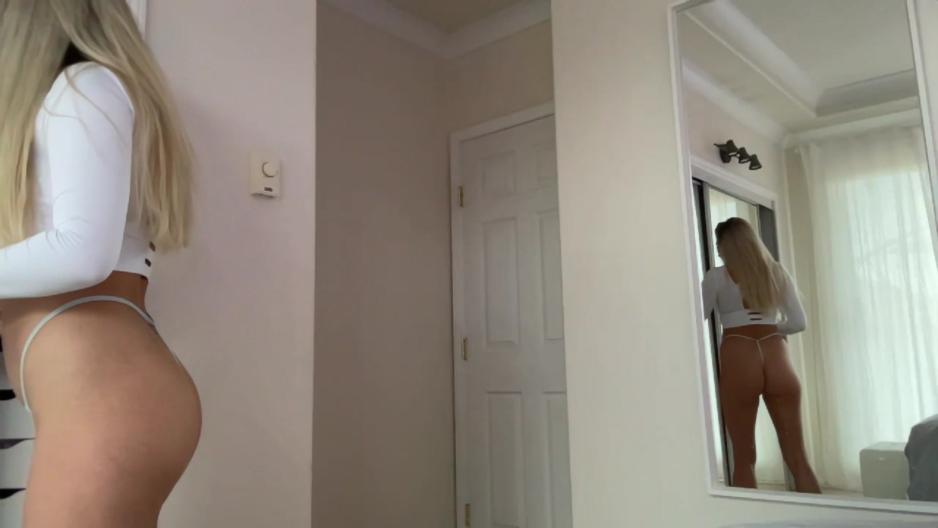 Gallery image thumbnail from DailyTease's myfreecams stream on, 06/15/2023, 02:50 image 3 of 20