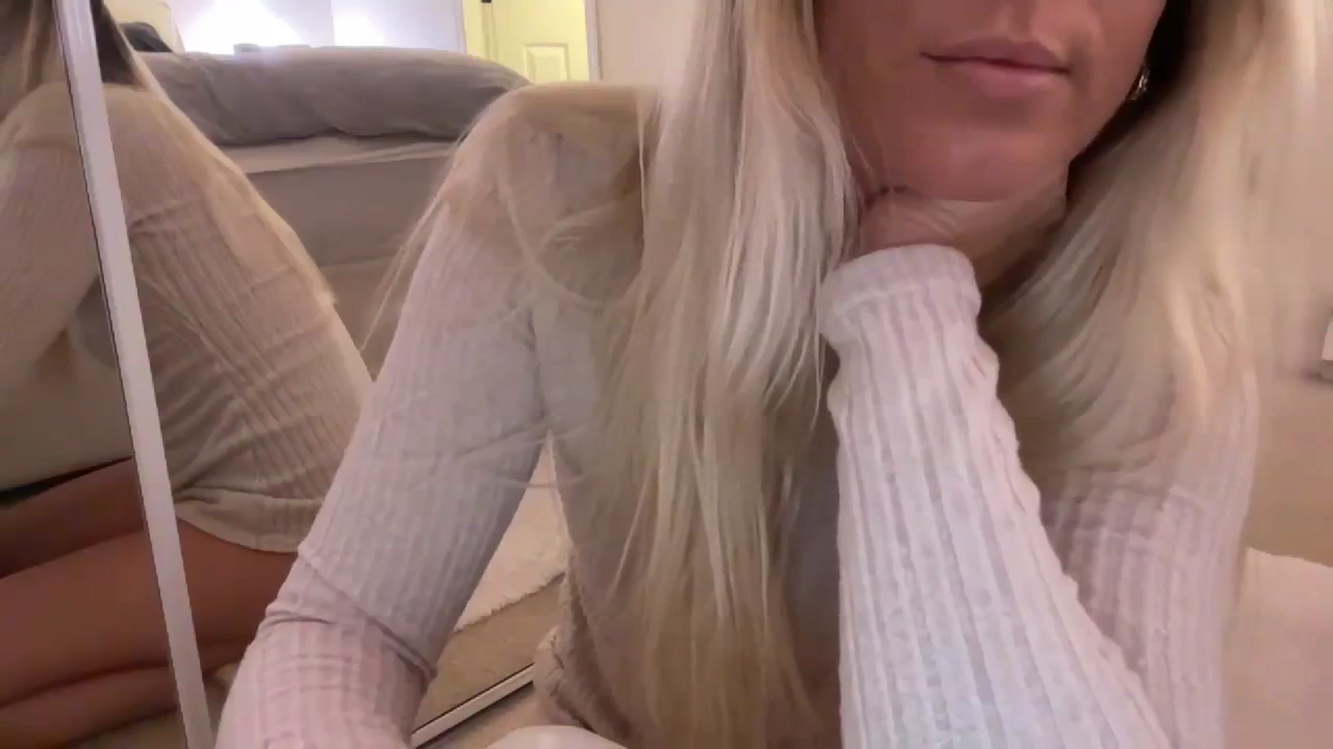 Gallery image thumbnail from DailyTease's myfreecams stream on, 10/26/2023, 04:13 image 3 of 20