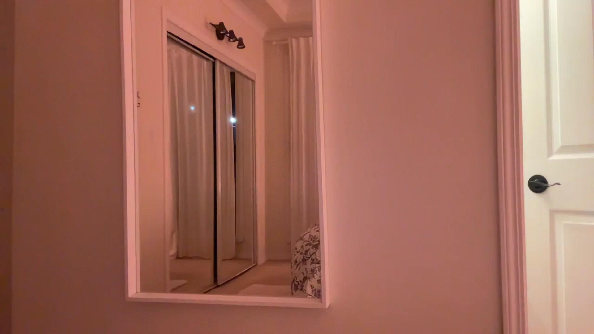 Gallery image thumbnail from DailyTease's myfreecams stream on, 12/28/2023, 02:14 image 1 of 20