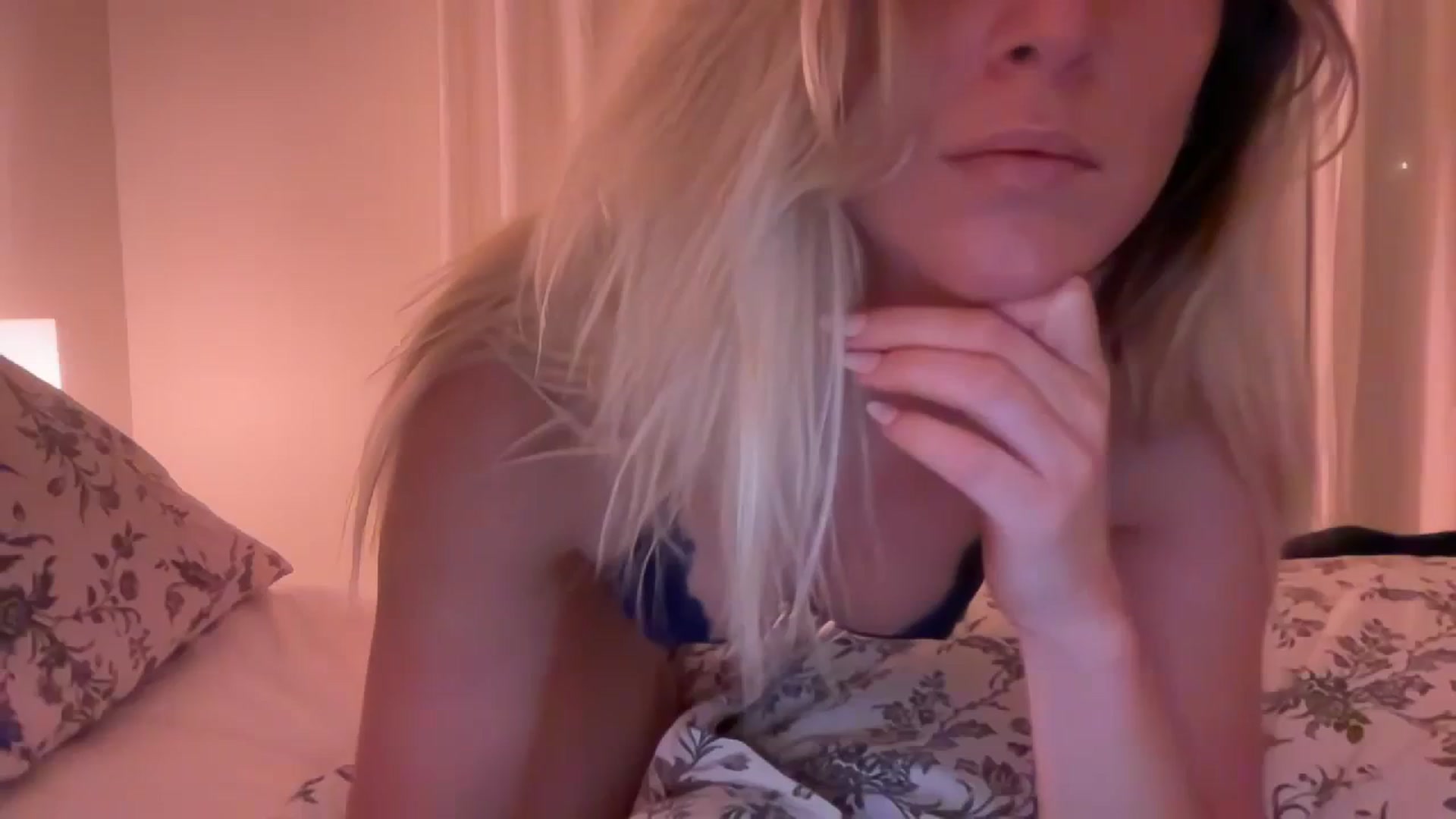Gallery image thumbnail from DailyTease's myfreecams stream on, 12/30/2023, 01:07 image 13 of 20