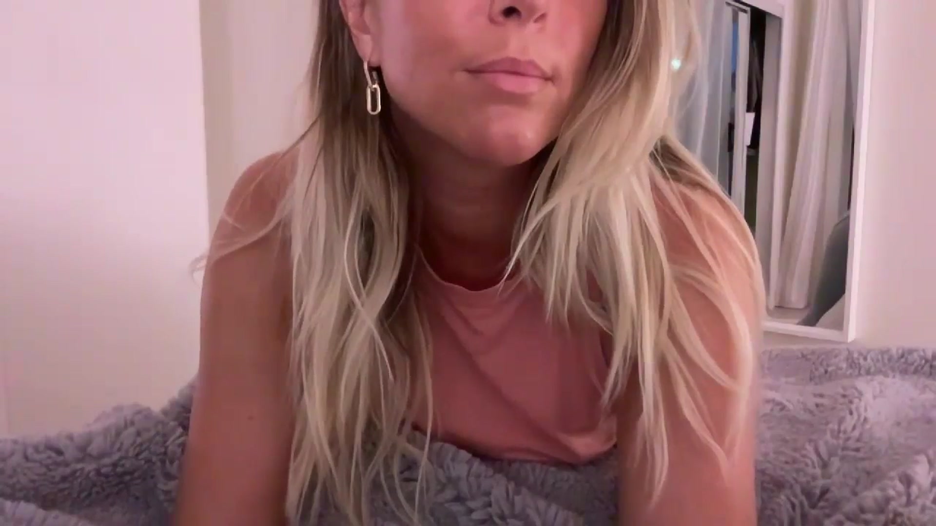 Gallery image thumbnail from DailyTease's myfreecams stream on, 05/10/2024, 04:24 image 8 of 20