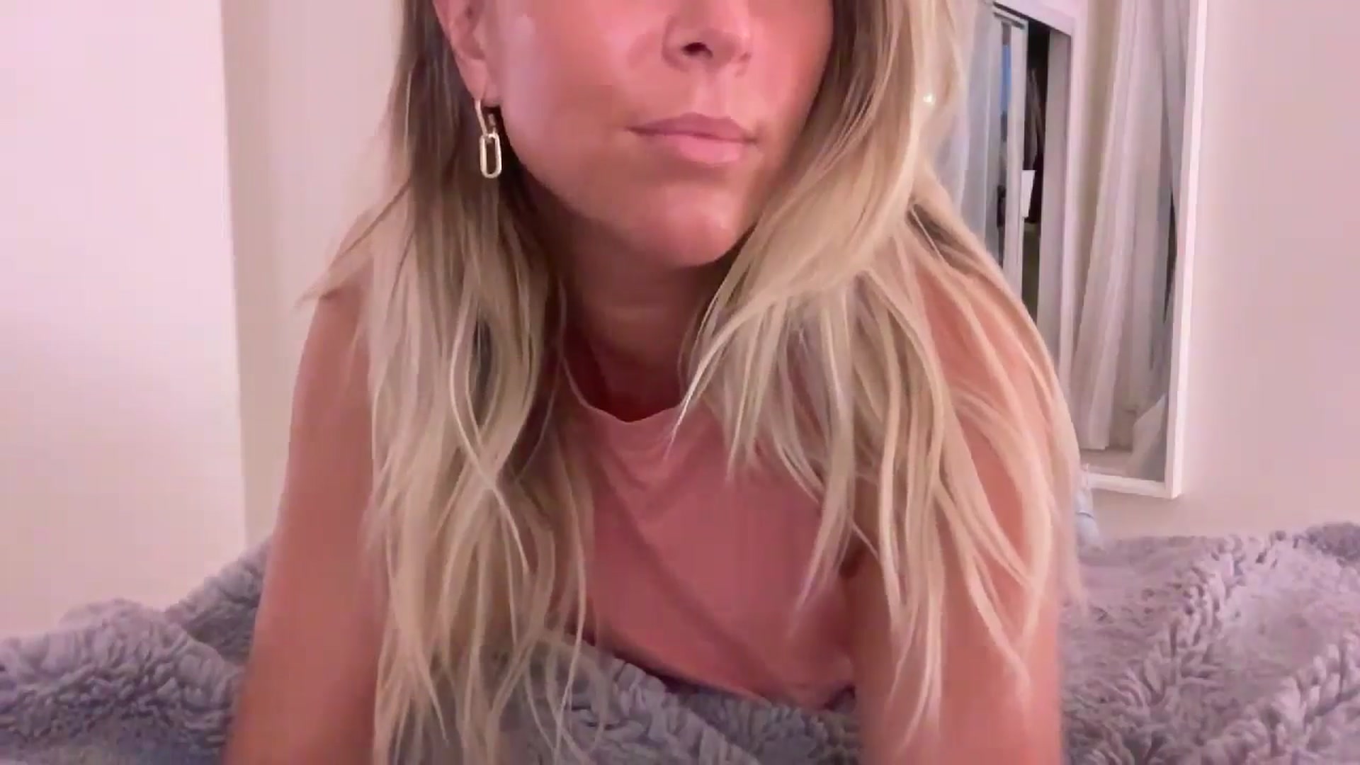 Gallery image thumbnail from DailyTease's myfreecams stream on, 05/10/2024, 04:24 image 7 of 20