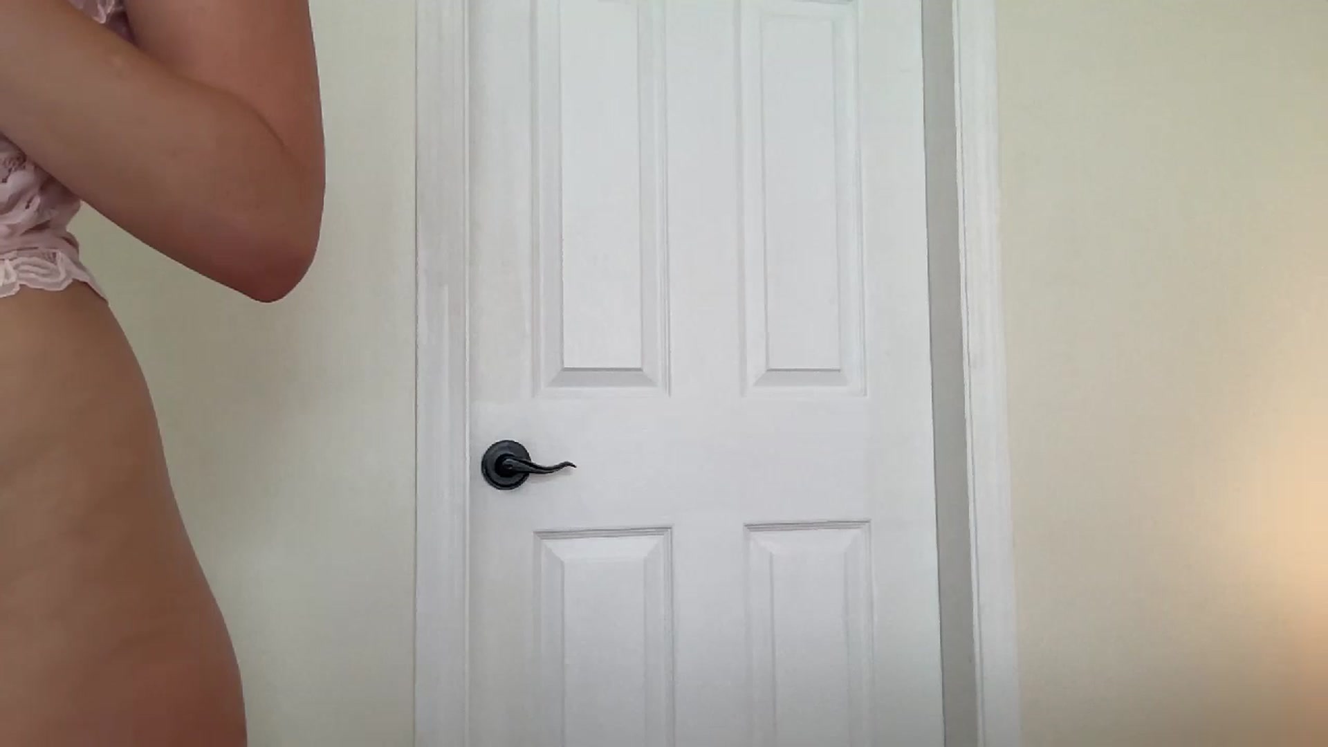 Gallery image thumbnail from DailyTease's myfreecams stream on, 05/13/2024, 18:31 image 13 of 20